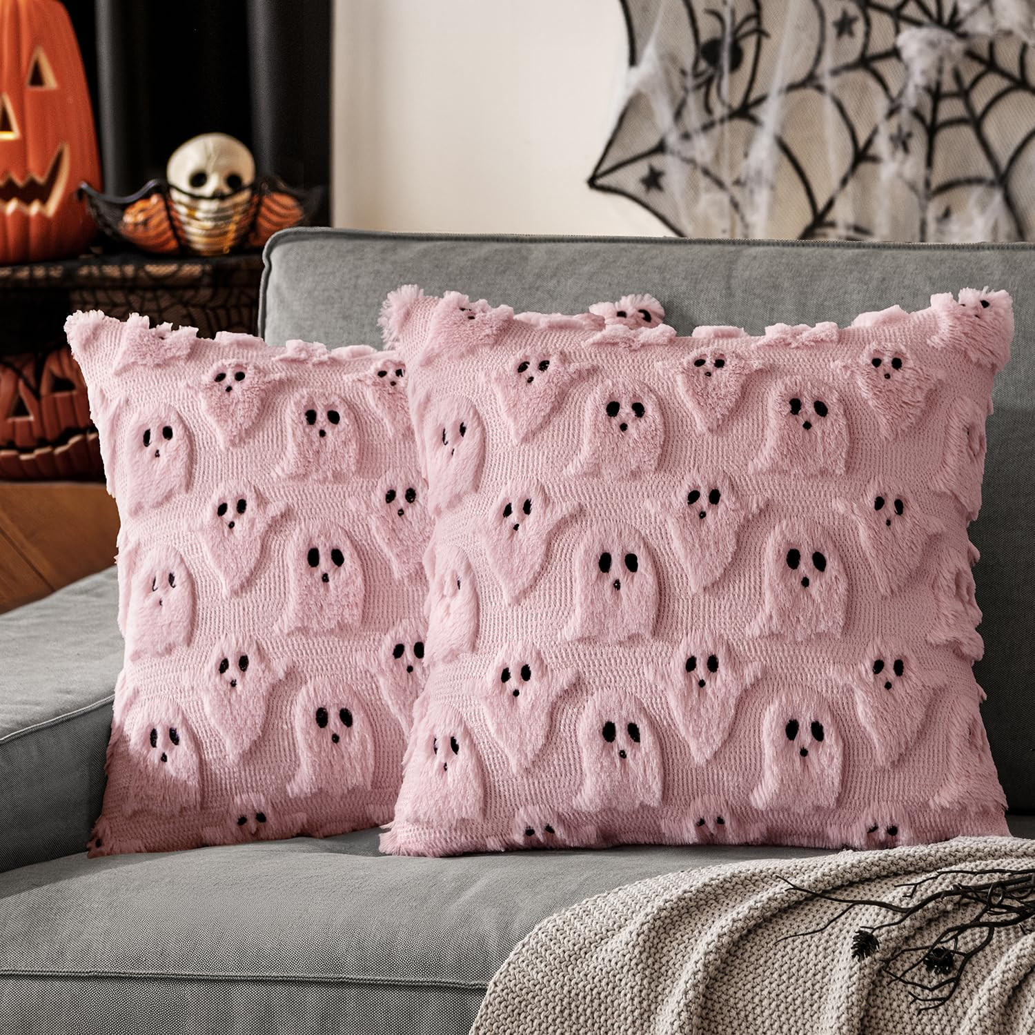 MIULEE Halloween Pillow Covers Cute Ghost Spooky Throw Pillows Set of 2 Soft Plush Faux Fur Decor... | Amazon (US)