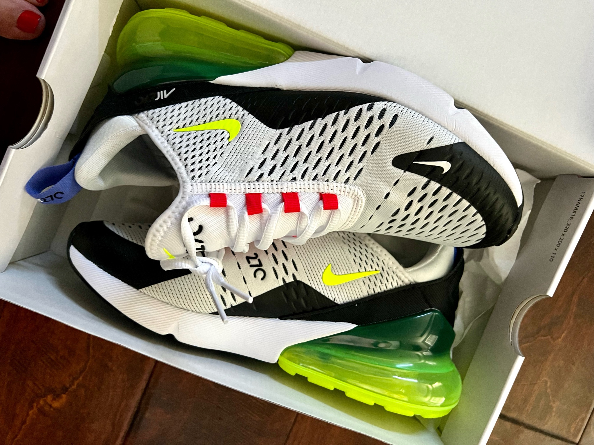 Just got these Nike AirMax love the colors! Unfortunately they are 1/2 a size too small so def size up 1/2.  Linking a few of my other recent purchases. 

#LTKfitness #LTKshoecrush #LTKFind