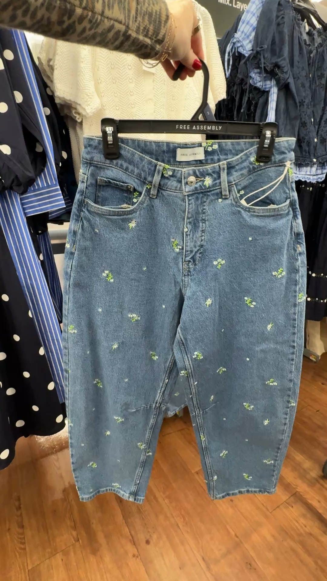Floral embroidered barrel jeans from Walmart!

#LTKmomlife #LTKdayinmylife #LTKootd