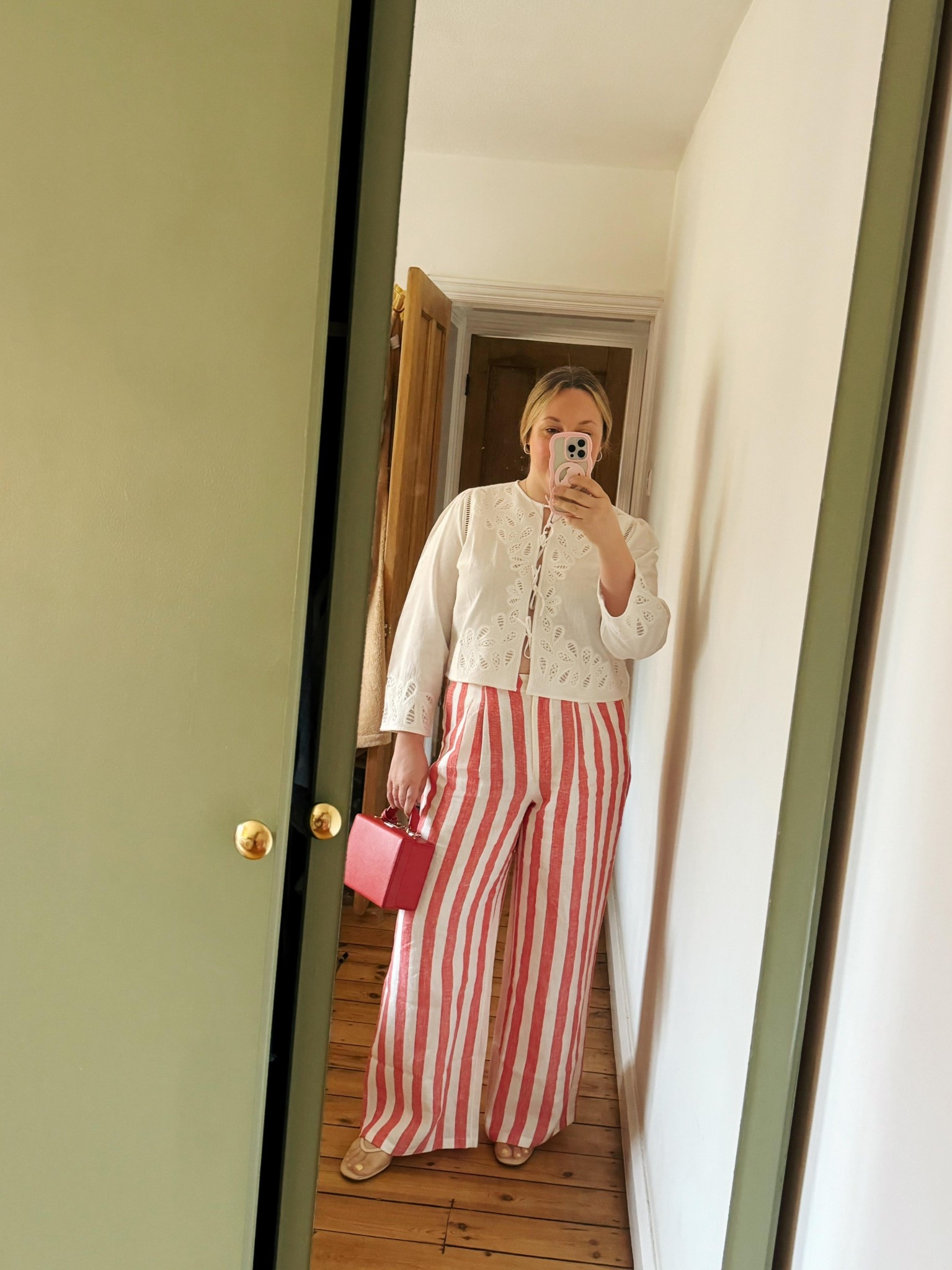 Who doesn’t love a good stripe?

#LTKuk #LTKmidsize #LTKshoes