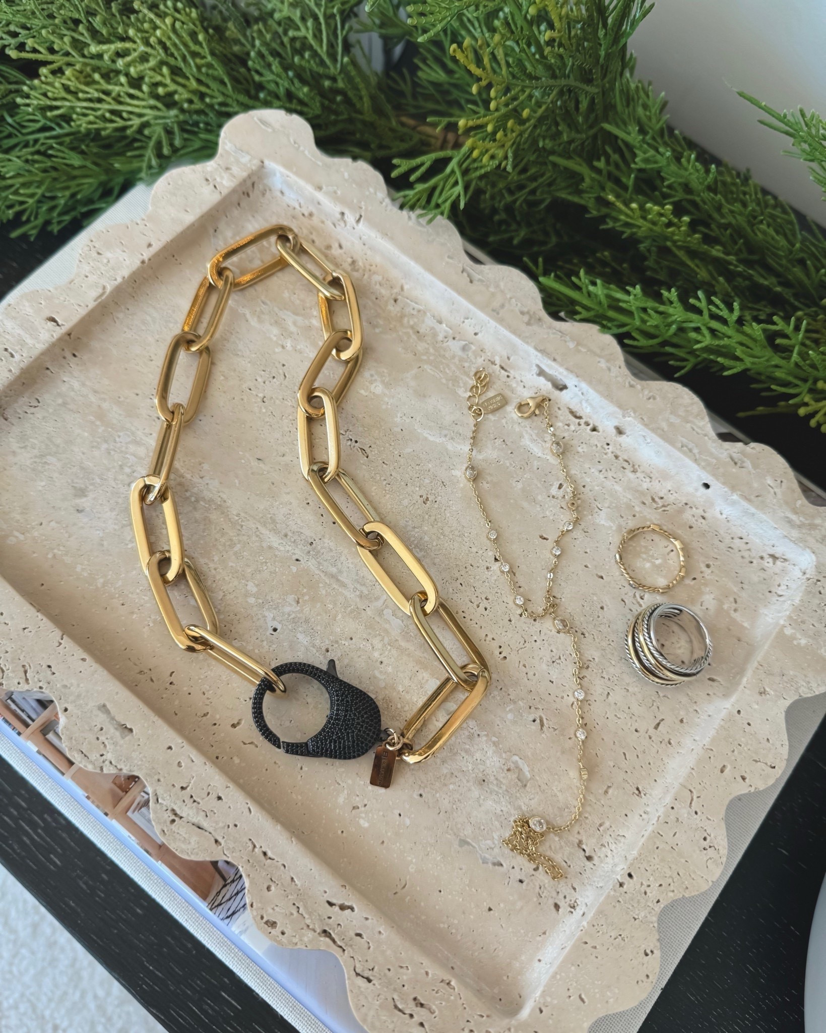 Nights out vibe: Favorite choker Erin fader
Gifts for her 


#LTKHoliday #LTKOver40 #LTKStyleTip