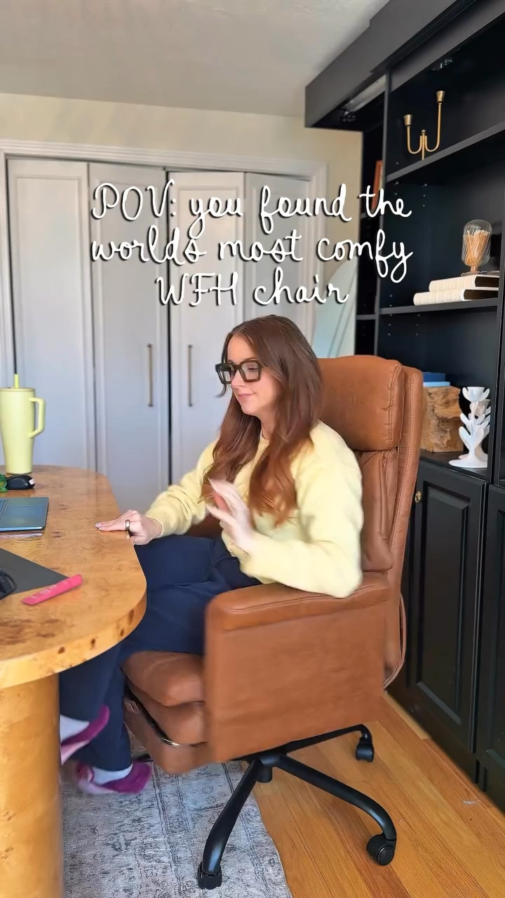 comment “OFFICE CHAIR”for the link 🪑

my back has been STRUGGLING since going full time work from home. I kept ending up on the couch halfway through the day because my old chair was just not it and I refused to let my couch lose its cozy factor.
so I went on a mission. and I found her.

oversized, cloud-like, has a footrest, lets me sit crisscross, AND has an armrest wide enough for Tony to join me. my back is happy, I’m staying at my desk, and my couch is still a treat.

#officechair #deskchair #crisscrosschair #wfh #homeoffice