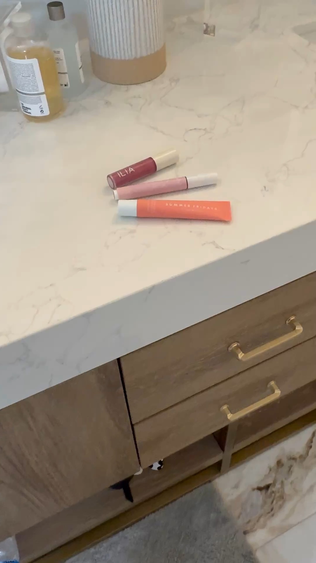 Summer lip care, beauty, lip balm, lip oil, makeup

#LTKdayinmylife #LTKBeauty #LTKSeasonal