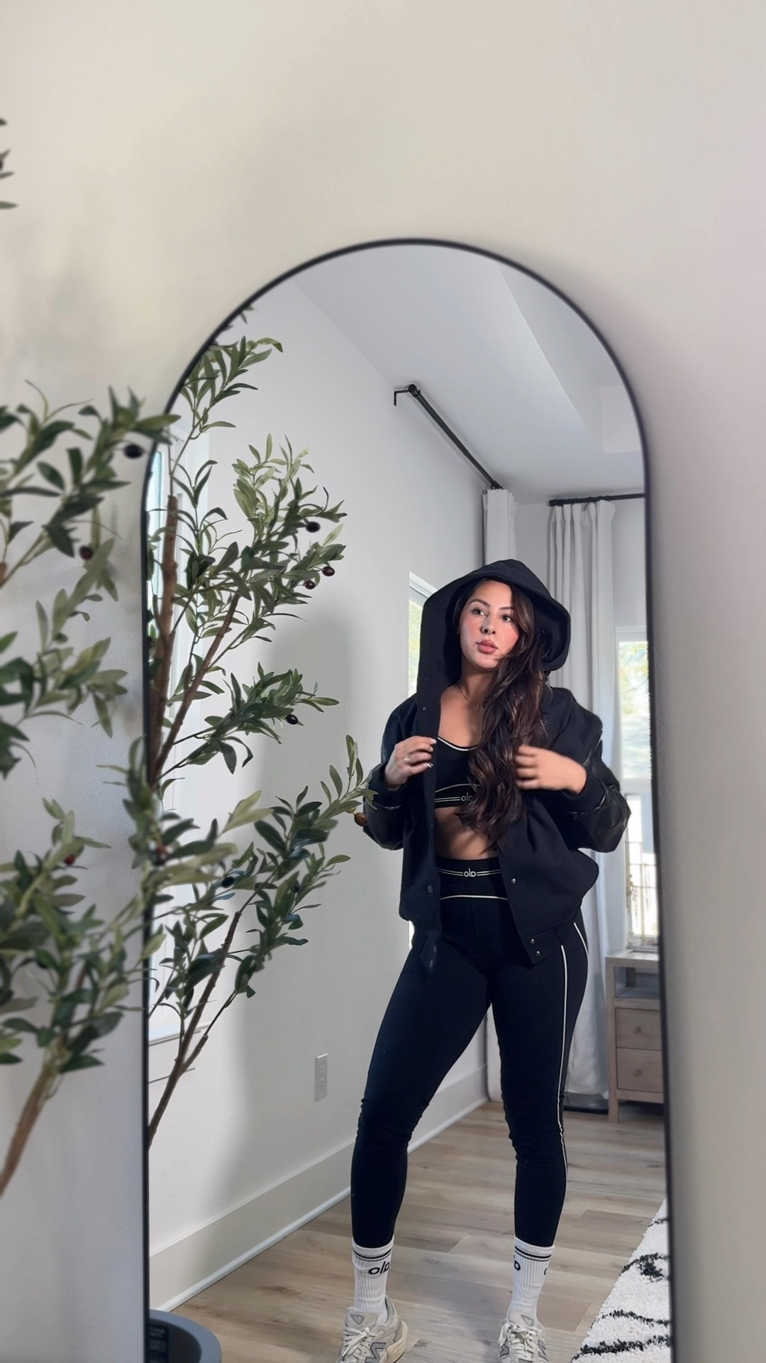 The biggest Aloyoga Sale is here!!!! 
shop 30% off on everything!!! 


#LTKHoliday #LTKCyberWeek #LTKGiftGuide