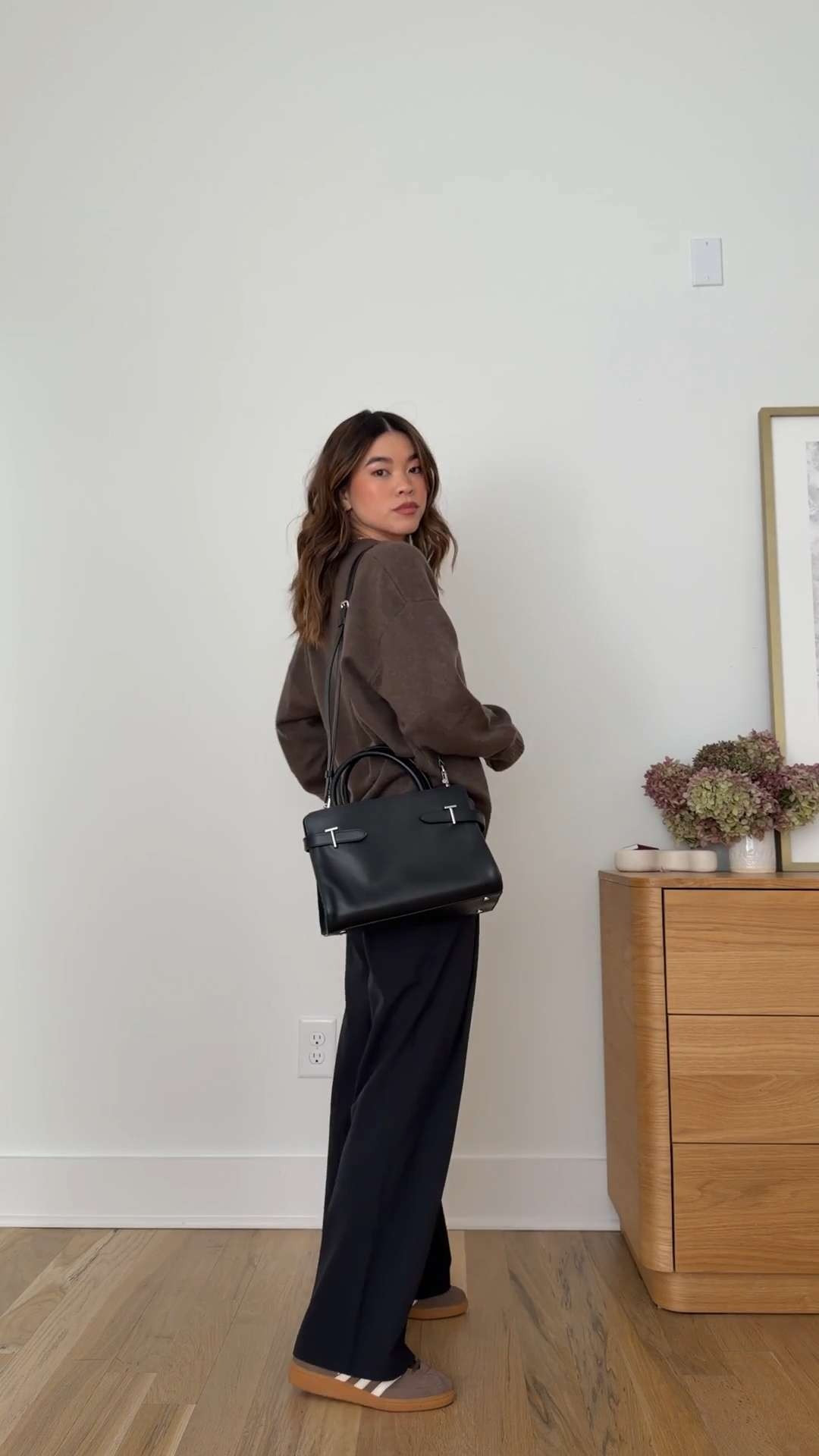 Sizing info: sweater size XS, white tee size XS, pants size 2! 

petite fashion, get dressed with me, outfit inspiration, ootd, nashville outfit, Nashville influencer, petite style, vacation style, casual outfits, mom style, petite pants, winter dress, winter outfit, winter pants, winter outfit inpso, winter outfit idea, winter top, winter style, winter sweater, cozy sweater, cold weather sweater, cold weather outfit, winter bag, winter purse, lululemon pants,  

 

#LTKootd #LTKmomlife #LTKSeasonal