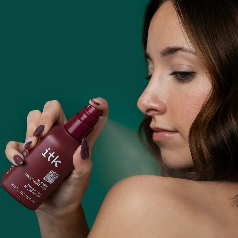 ITK Blemish Treatment Mist for Acne Prone Skin with Salicylic Acid, 3.3 oz | Walmart (US)