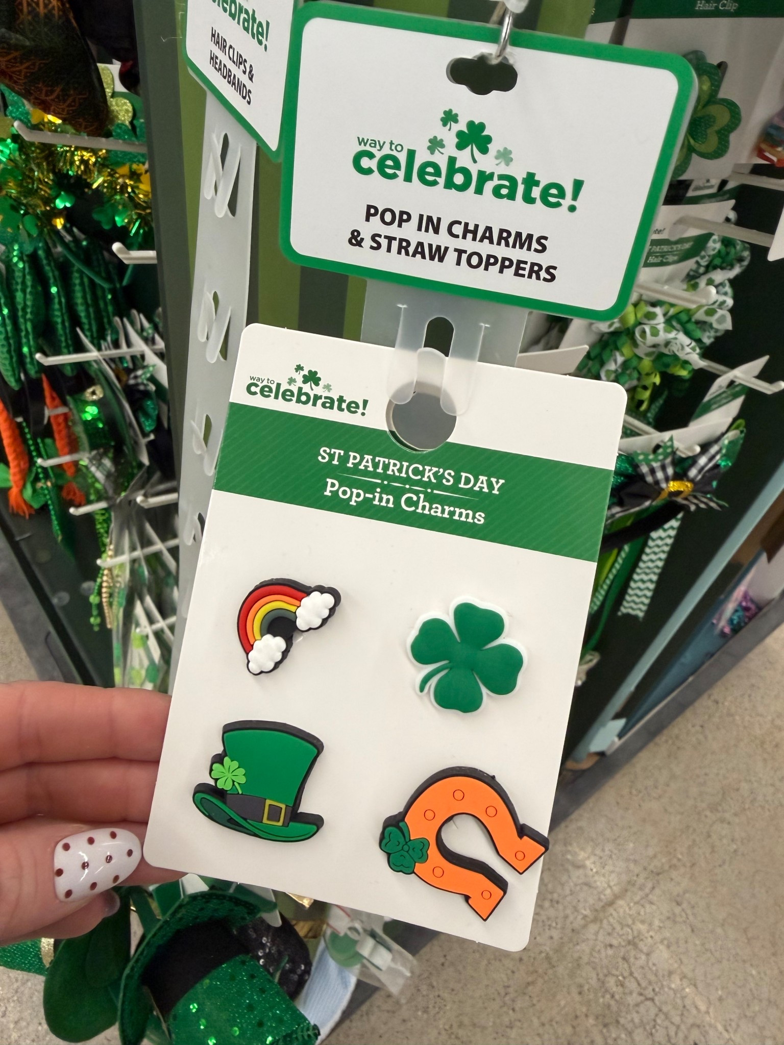 HOW CUTE are these crock charms?! ☘️🌈

#LTKootd