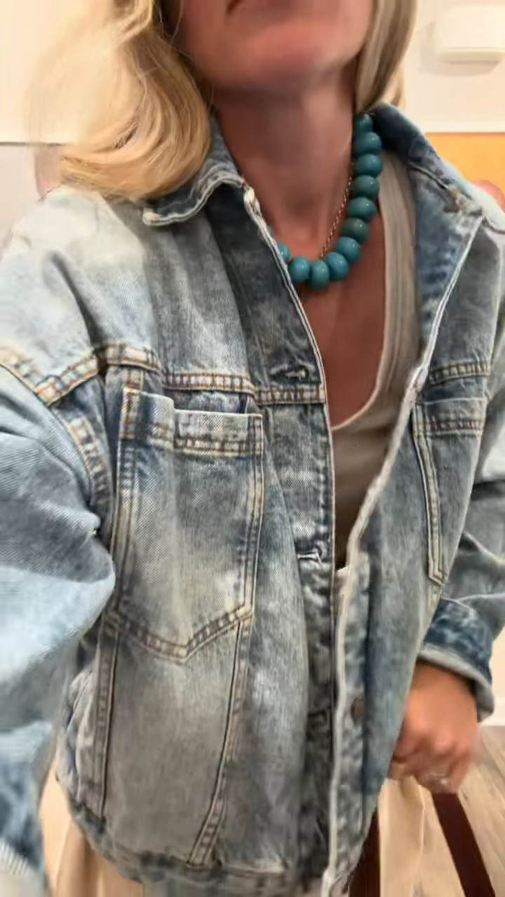 I just can’t get enough of these pants, my @portlandleather bag, and my Jean jacket. I just want to wear this once a week lol!

Use code JUSTAKEYATHEART for my @shopheyjune earrings! Annnd peep the new @mirandafrye bangle and ring 😍

#PLGPartner #LoveMyLeather #ootd #teacherootd 

 #LTKootd #LTKOver40 #LTKWorkwear