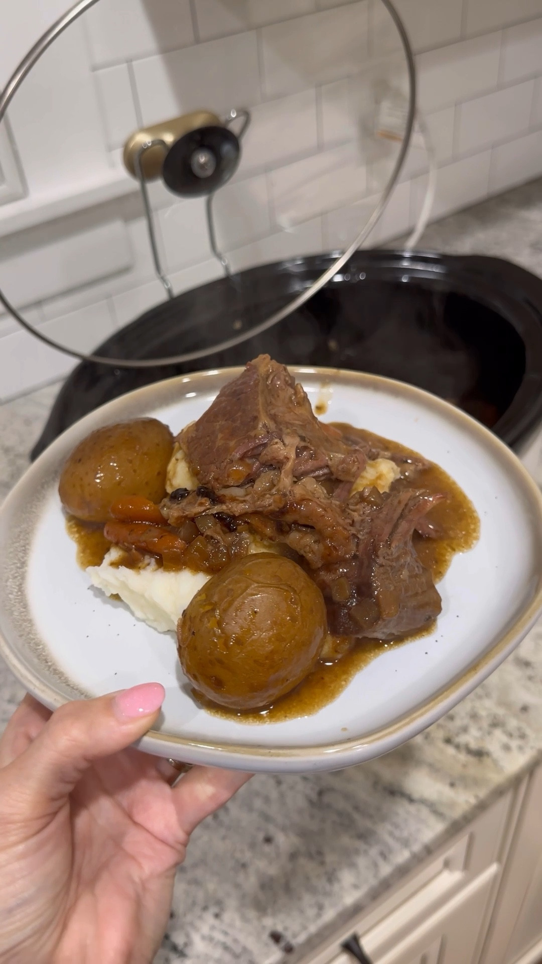 🍽️ EASY CROCKPOT POT ROAST 🍽️
The ultimate comfort food made simple! This tender, flavorful pot roast is perfect for busy days or Sunday dinners. Here’s how to make it:

🥩 Ingredients:
• 3 lb chuck roast
• Salt & pepper
• 1 packet au jus seasoning
• 1 packet slow cooker pot roast seasoning
• Baby carrots
• Chopped white onion
• Yellow potatoes
• 1½ cups water or beef broth

Instructions:
1️⃣ Add everything to your crockpot.
2️⃣ Cook on LOW for 8 hours or HIGH for 6 hours.
3️⃣ Serve over mashed potatoes or rice.

This recipe is so easy, and the roast comes out fall-apart tender! Save this for later and let me know if you try it!

#CrockpotPotRoast #SlowCookerRecipes #PotRoastRecipe #ComfortFood #EasyDinner #FamilyDinner #HomeCooking #WeeknightDinner #BeefRecipes #FallRecipes #DinnerInspo #MealPrepIdeas #OnePotMeals