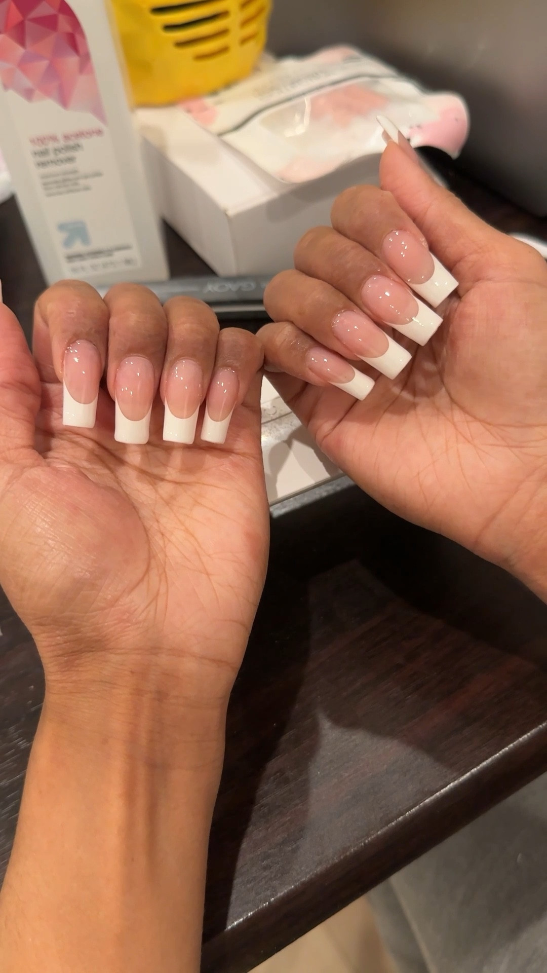 Hair & nails maintenance day