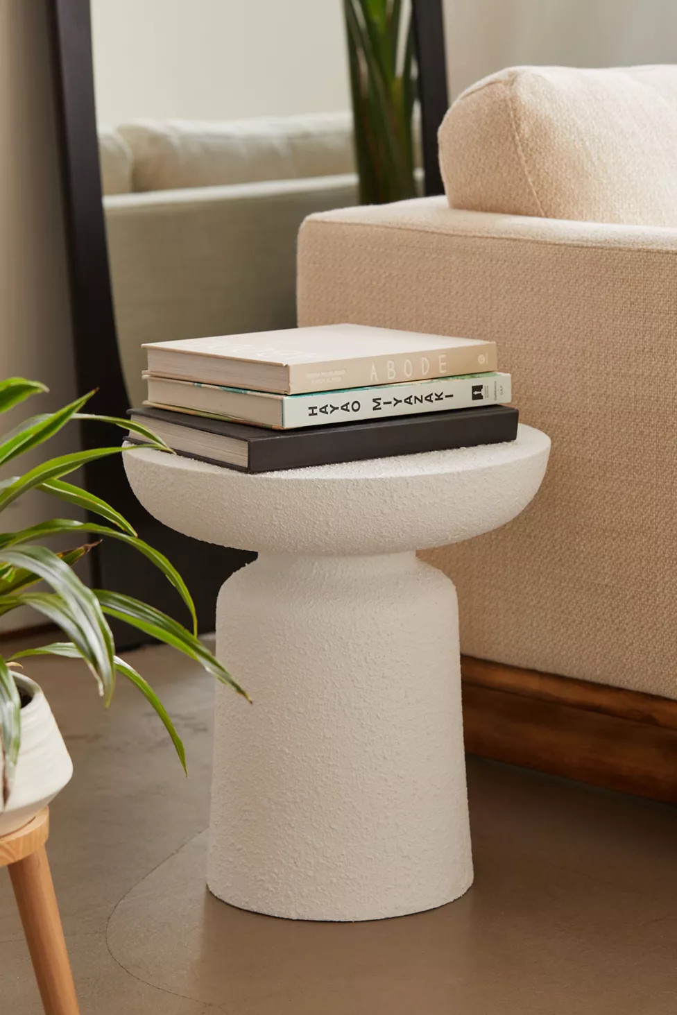 Pedestal Indoor/Outdoor Side Table | Urban Outfitters (US and RoW)