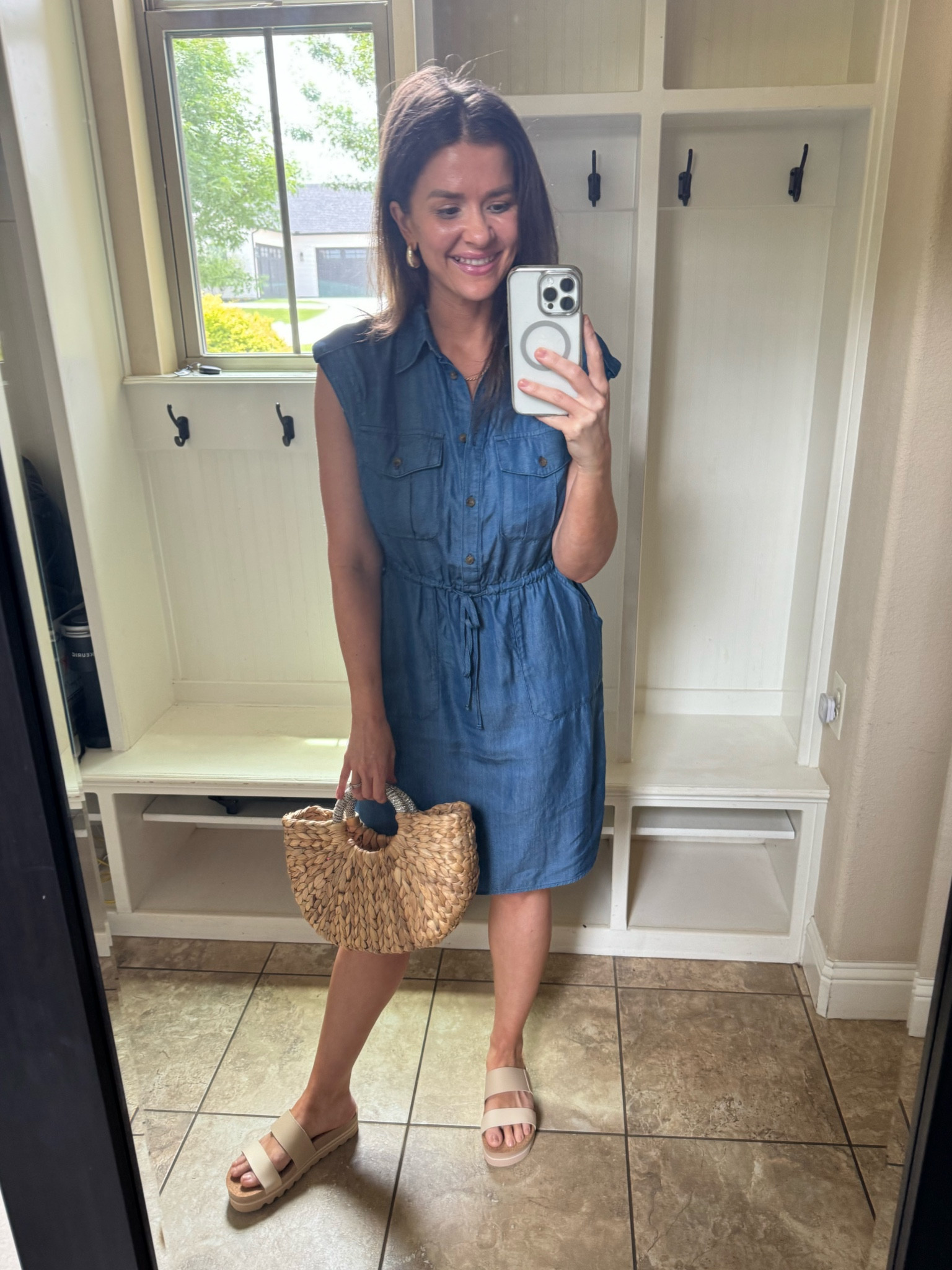 I found this dress at Walmart last night and it is SO comfy! If you are in between sizes I would size down as it runs slightly large!

#LTKFindsUnder50 #LTKItBag #LTKStyleTip