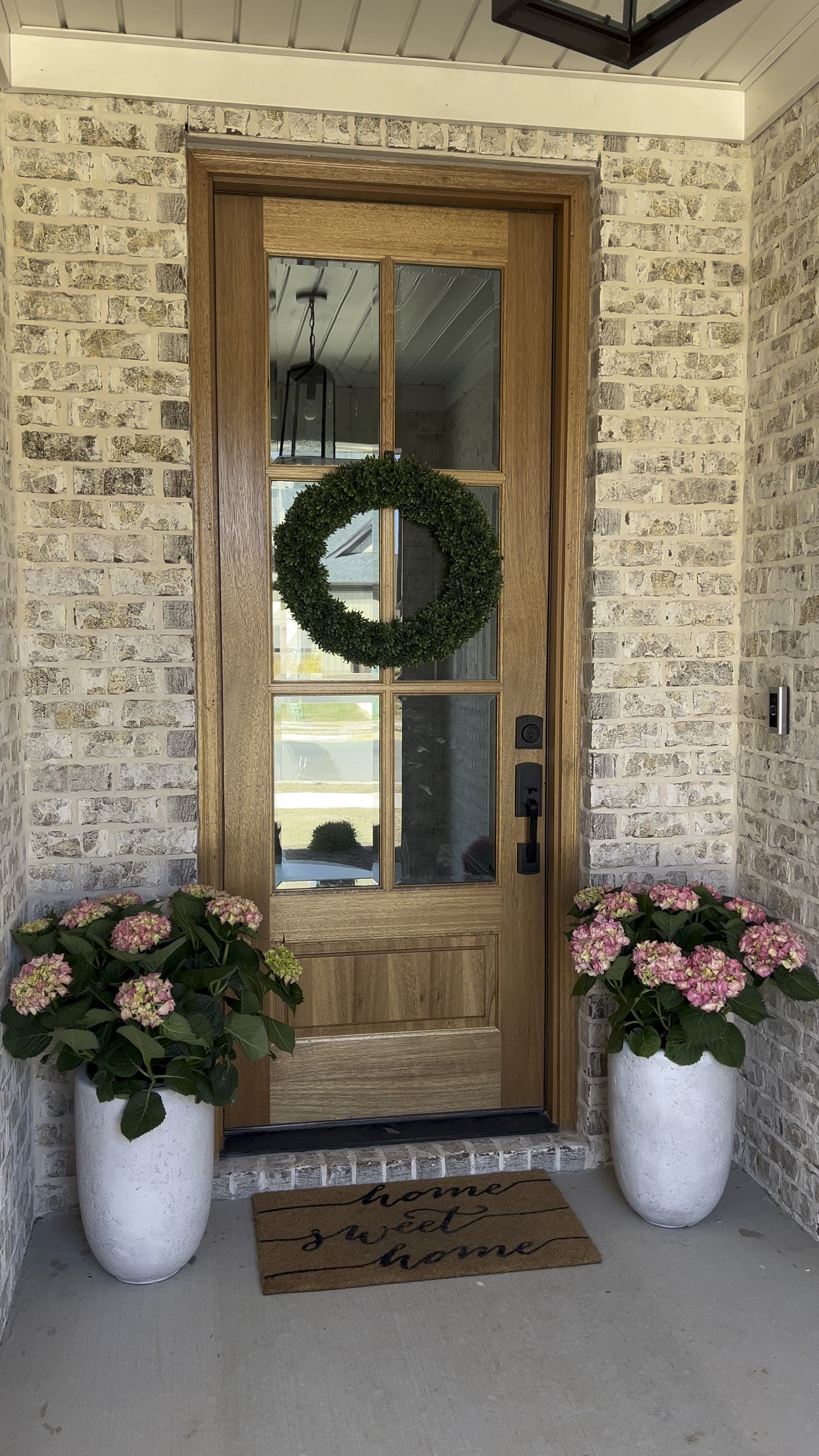 Modern planters 🤍