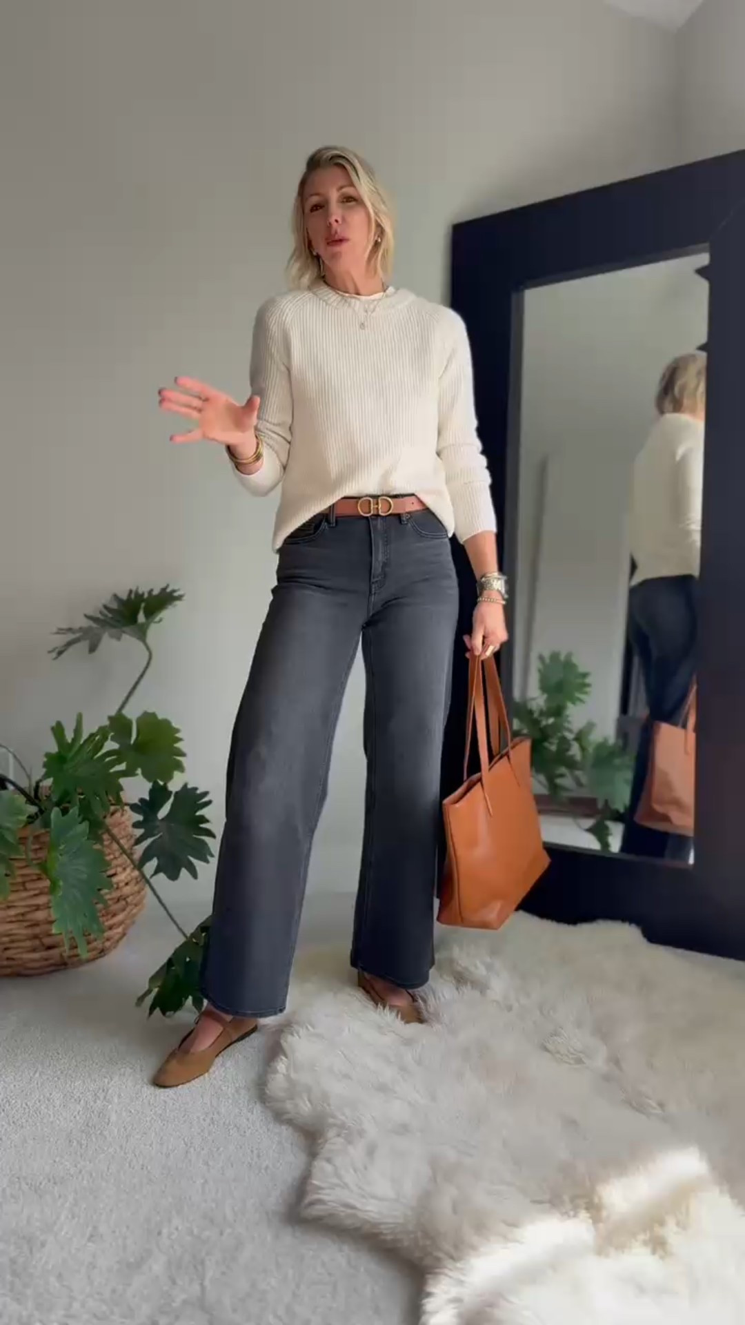 Don’t be afraid to mix black and brown! I love combining neutrals for a chic look!

#LTKOver40 #LTKStyleTip #LTKSeasonal