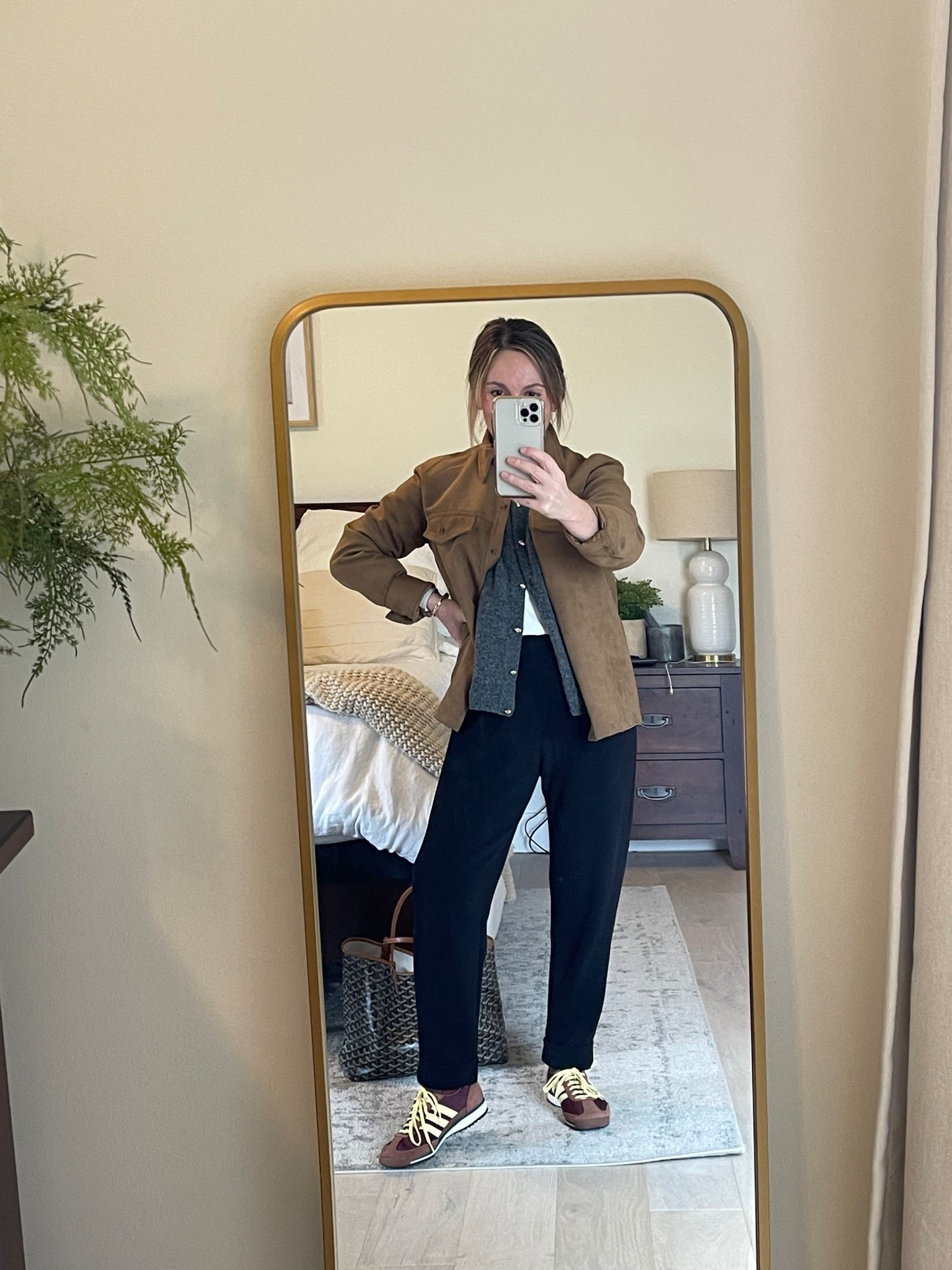 Varley roll cuff pant - a chic alternative to joggers and petite friendly! Adding textured layers and retro sneakers for interest.  I’ve had these pants for 3 years and they still look like new. An investment but worth it!! @Varley 
#petite #ltkover50

Pants - I’m wearing the 25” inseam, Sz xxs
Cardigan and suede shirt jacket - H&M - cardigan runs very big, size down!! Jacket is tts (linked another option).
Sneakers - Adidas, run big (wearing my regular size 6 and is still big)


#LTKPetite #LTKOver40