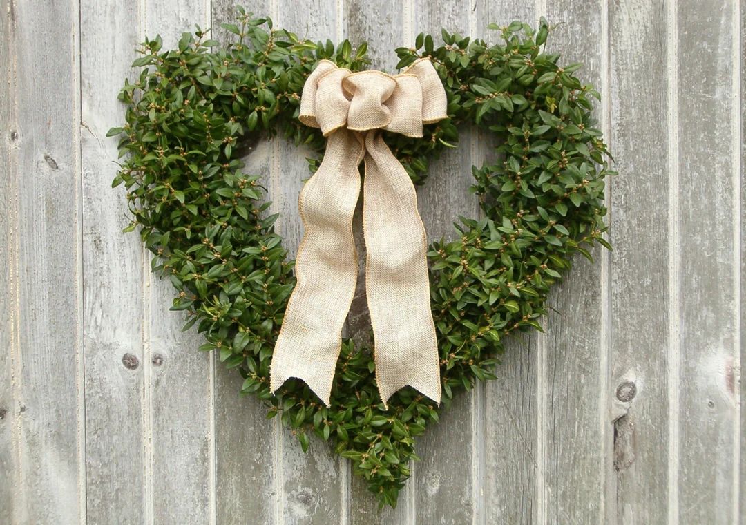 Boxwood Wreath, Fresh Boxwood Wreath, Heart Shaped Wreath, Christmas Wreath, Front Door Wreath, W... | Etsy (US)