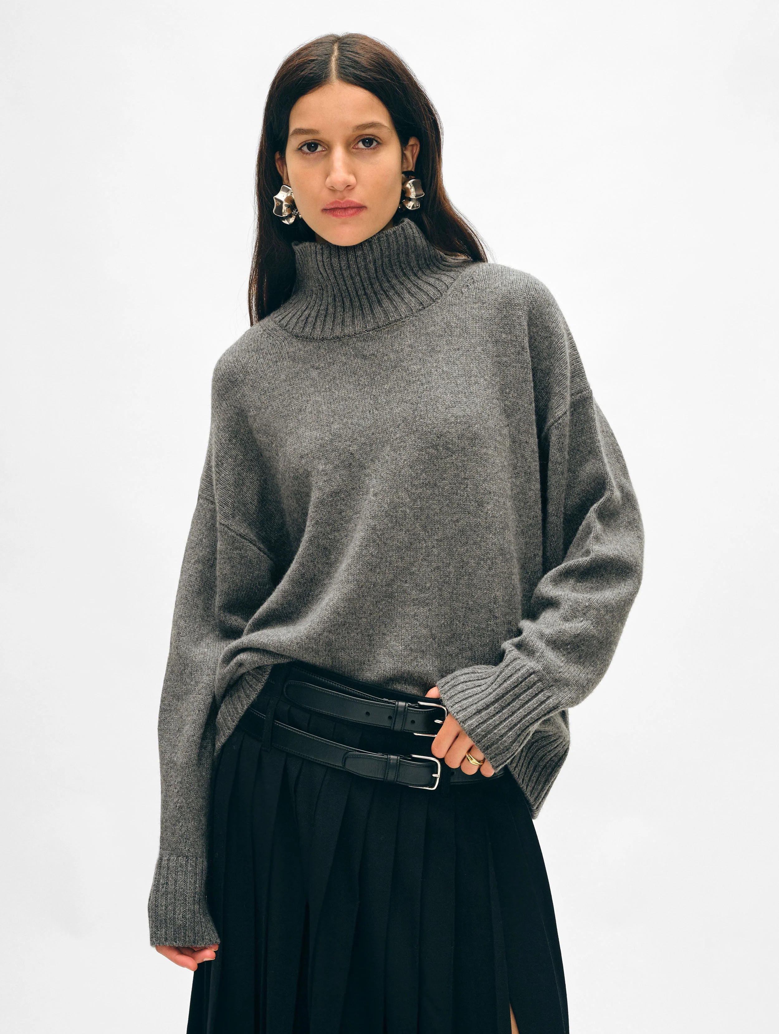 White + Warren Merino Cashmere Standneck Sweater in Dark Steel size XS | White and Warren