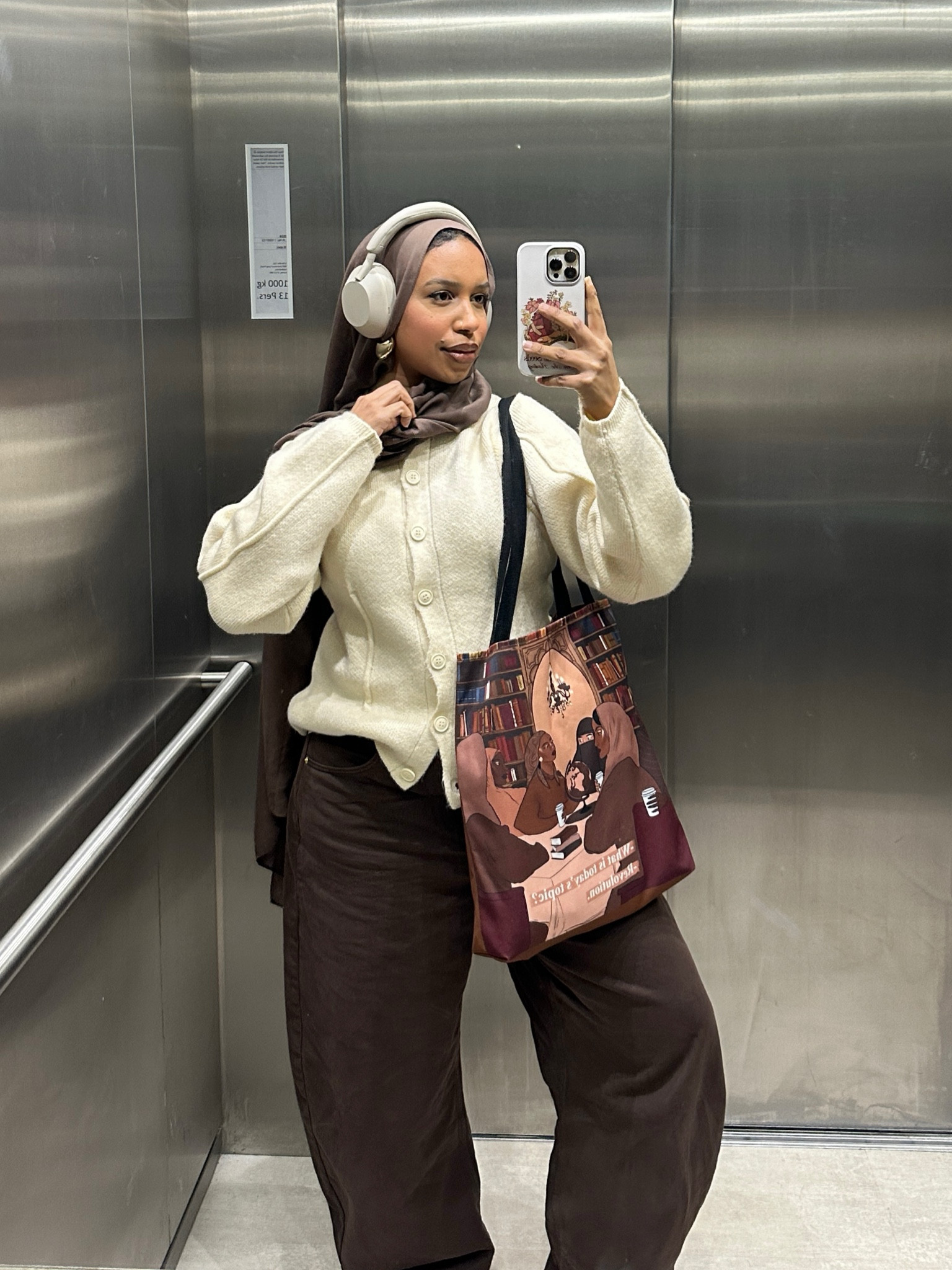 the comfiest sweater ever 🫂💞

#LTKU #LTKStyleTip #LTKMidsize