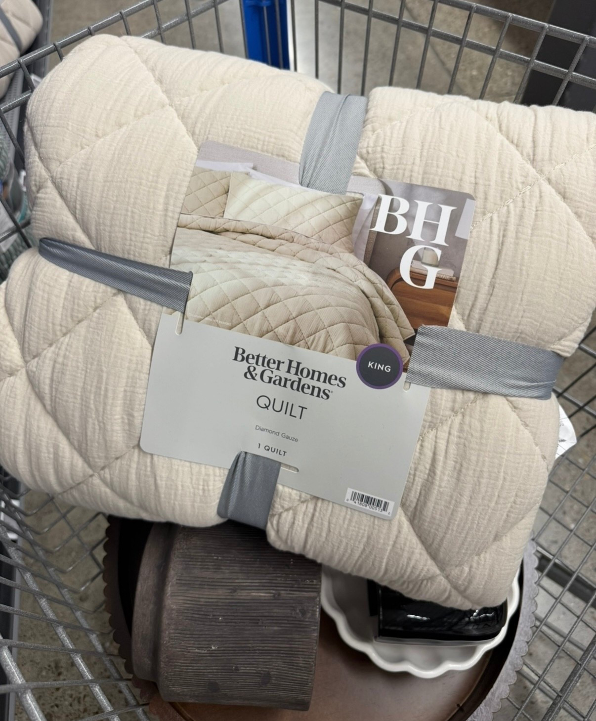 PB style and so good I bought it again 🙌 this quilt is such a good look for less and gives that same high-end vibe for a fraction of the price.

Compare it to the Pottery Barn Belgian flax linen diamond quilt — same elevated, textured look without the price tag 🤎

It comes in a few beautiful color options too.

#LTKHome