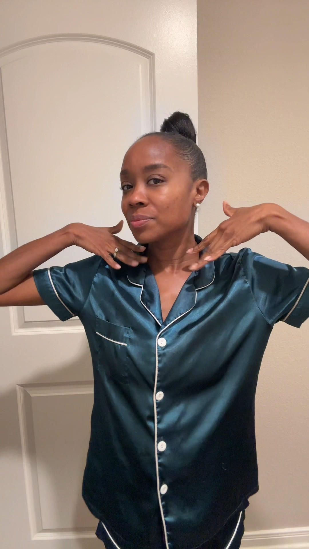 Wash. Serum. Moisturize. Glow. ✨ My skincare routine with @SugarBaby — simple steps, real results. Waking up to soft, radiant skin has never been easier 💕 

#GRWM #SugarBabySkin #GlowingSkinGoals

#LTKStyleTip #LTKBeauty