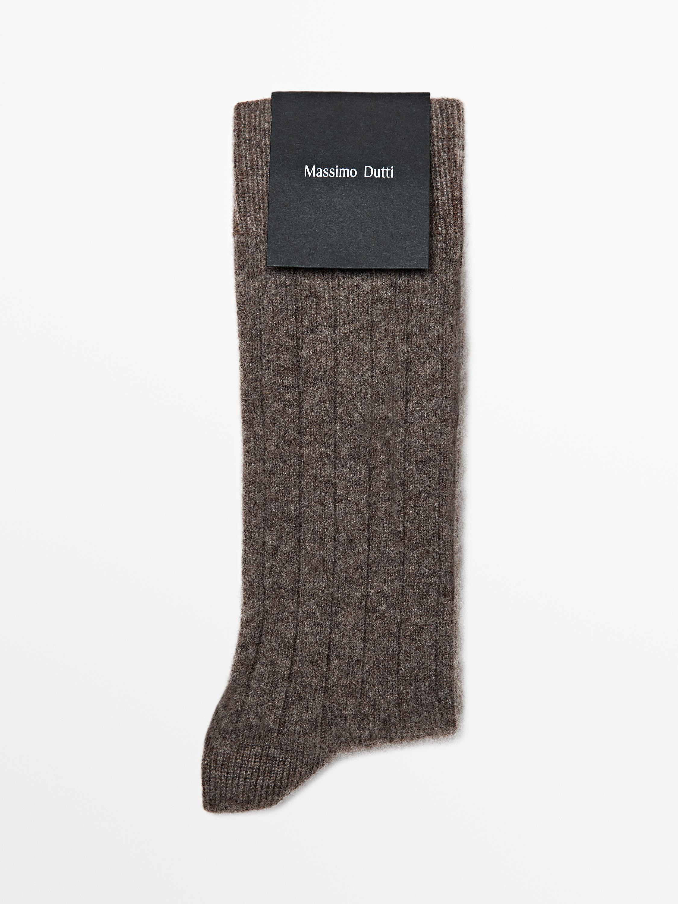 Socken aus Kaschmirmischgewebe | Massimo Dutti DE