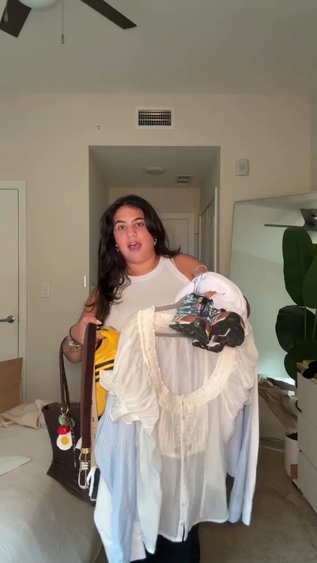 Honestly it’s hard to pick a favorite 🫢 
Everything is linked in my ShopMy and LTK 

@stradivarius @salomon @aritzia @anthropologie @uniqlousa @madewell @target @sephora #lastmonthsfavorites #fashiontiktok #fashionmusthaves #fashioncontentcreator #outfitinspo#creatorsearchinsights