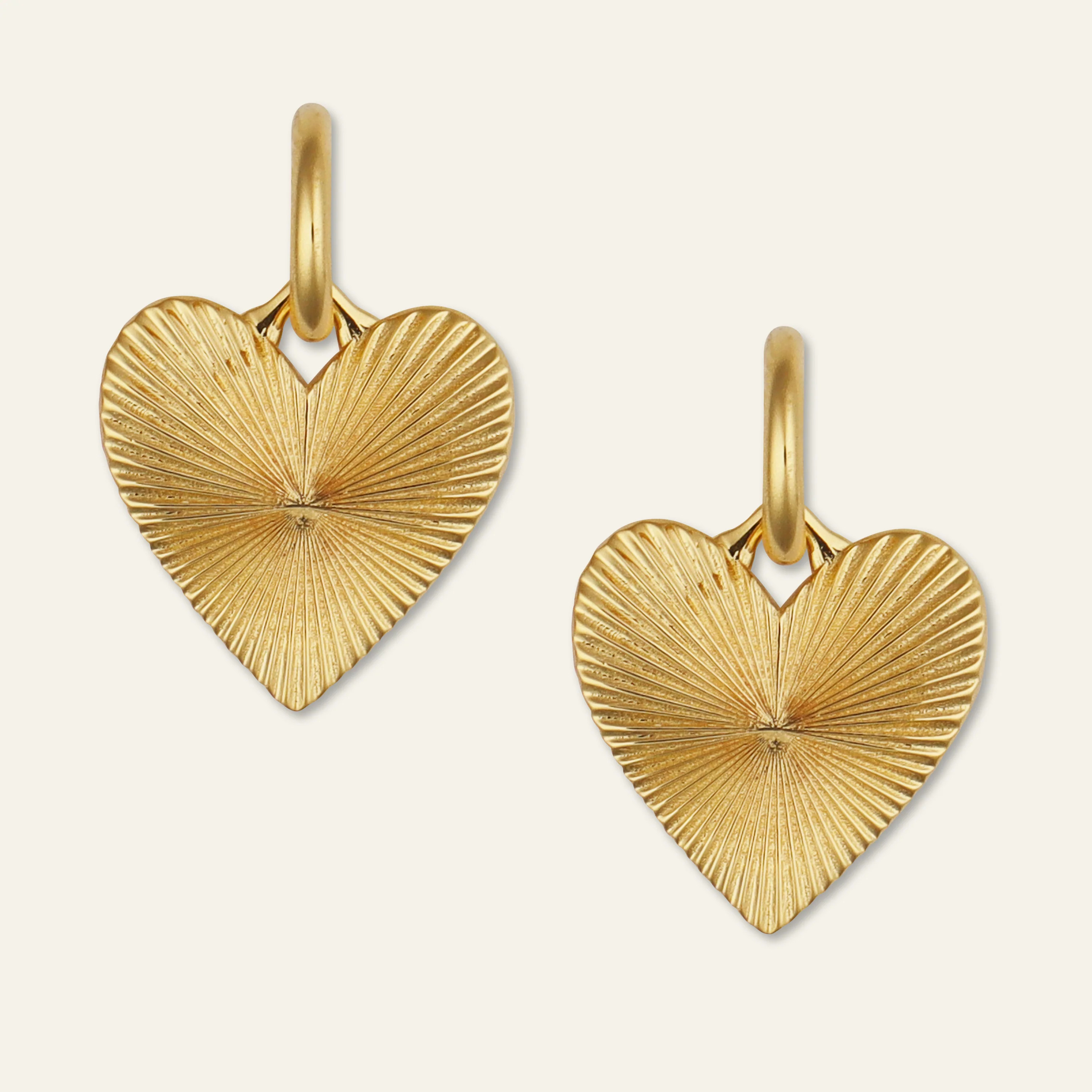 Small Ribbed Heart of Gold Huggies | HART