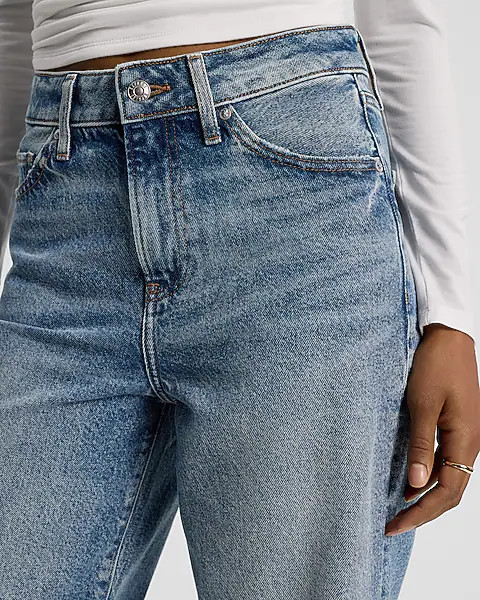 High Waisted Medium Wash 50/50 Rigid Stretch Ripped Wide Leg Jeans | Express | Express