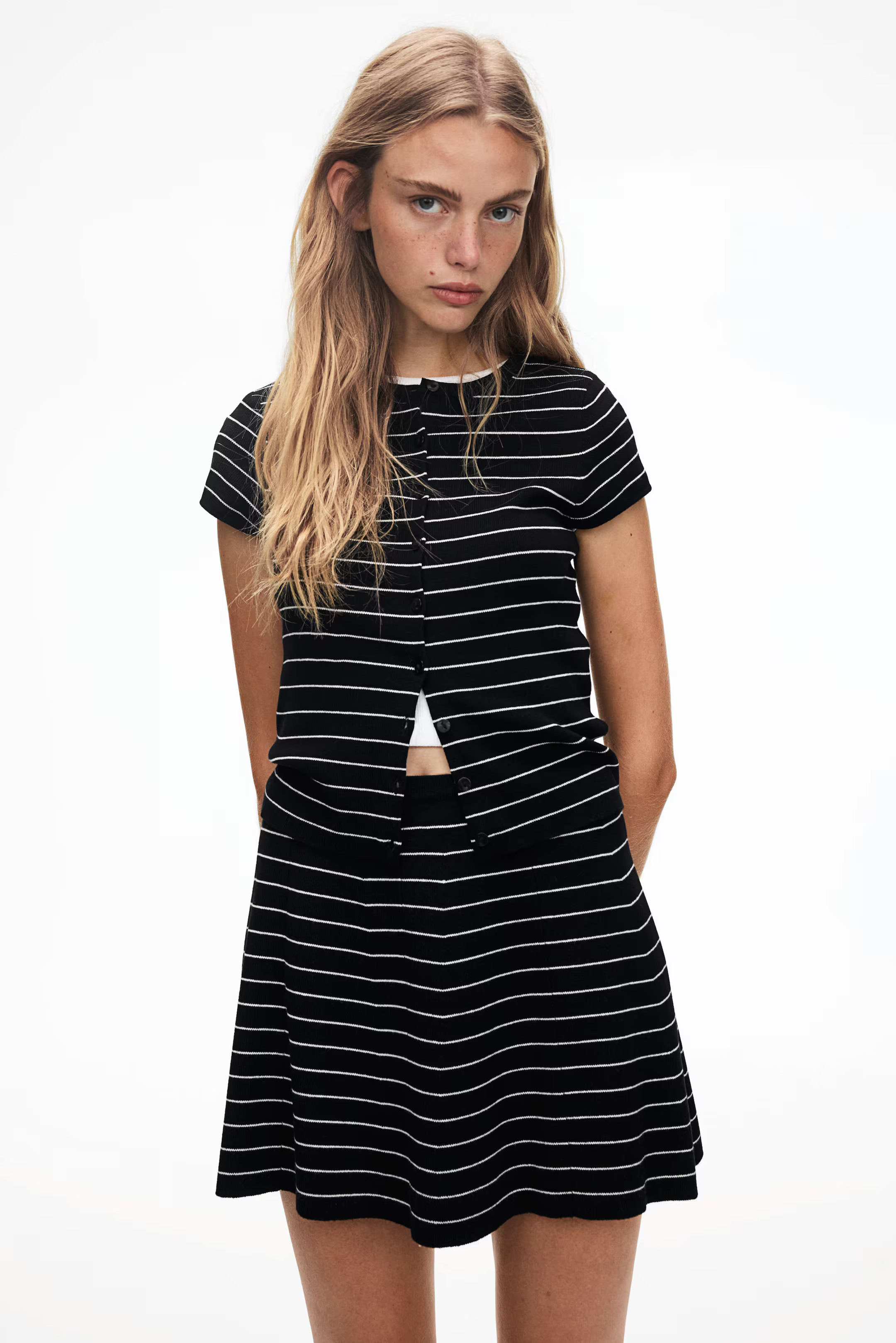 Short-Sleeved Fine-Knit Cardigan | H&M (US + CA)