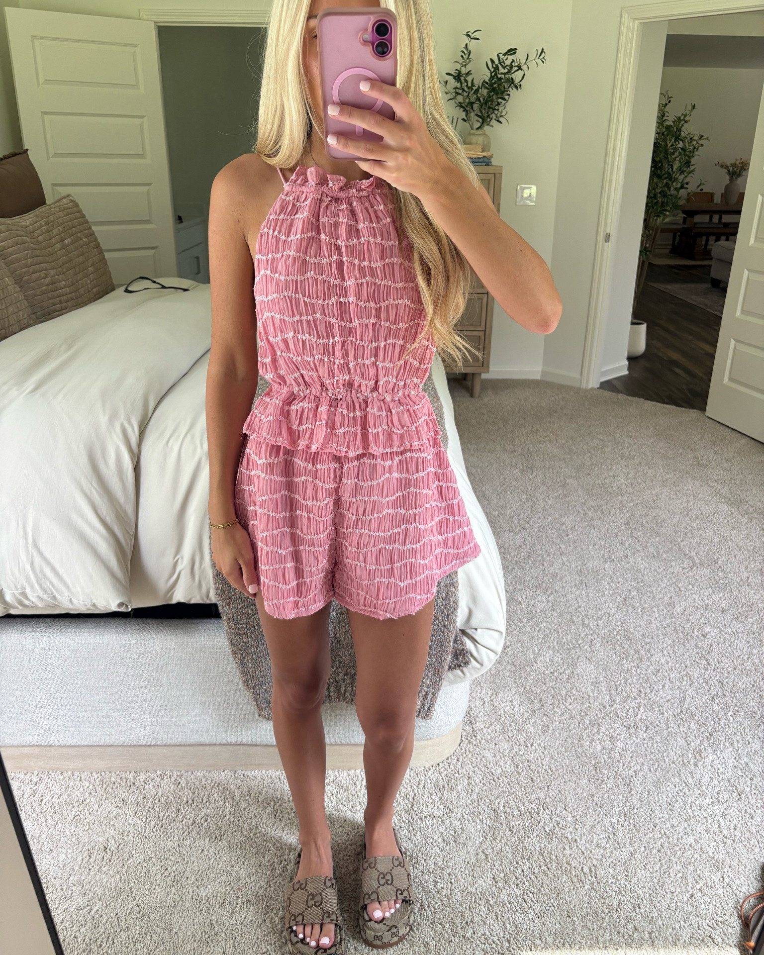 Women’s romper. Women’s pink romper. Women’s fashion finds.

#LTKootd #LTKSeasonal #LTKPetite