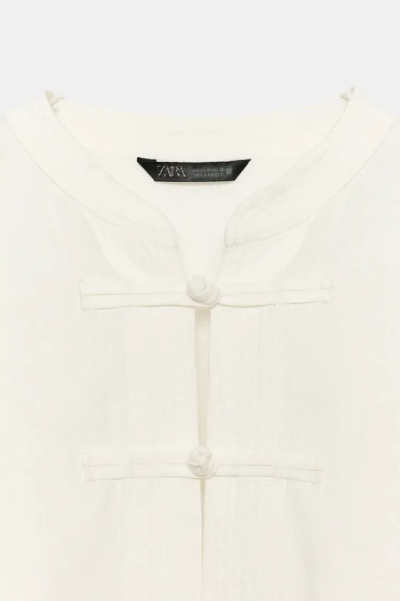 Model height: 176 cmOversize shirt made from a linen blend. Featuring a round neck, long sleeves ... | Zara UK