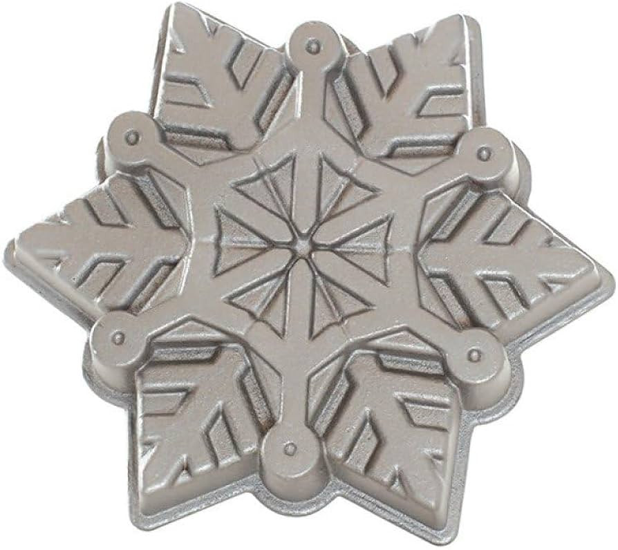 Nordic Ware Snowflake Pan | Amazon (US)