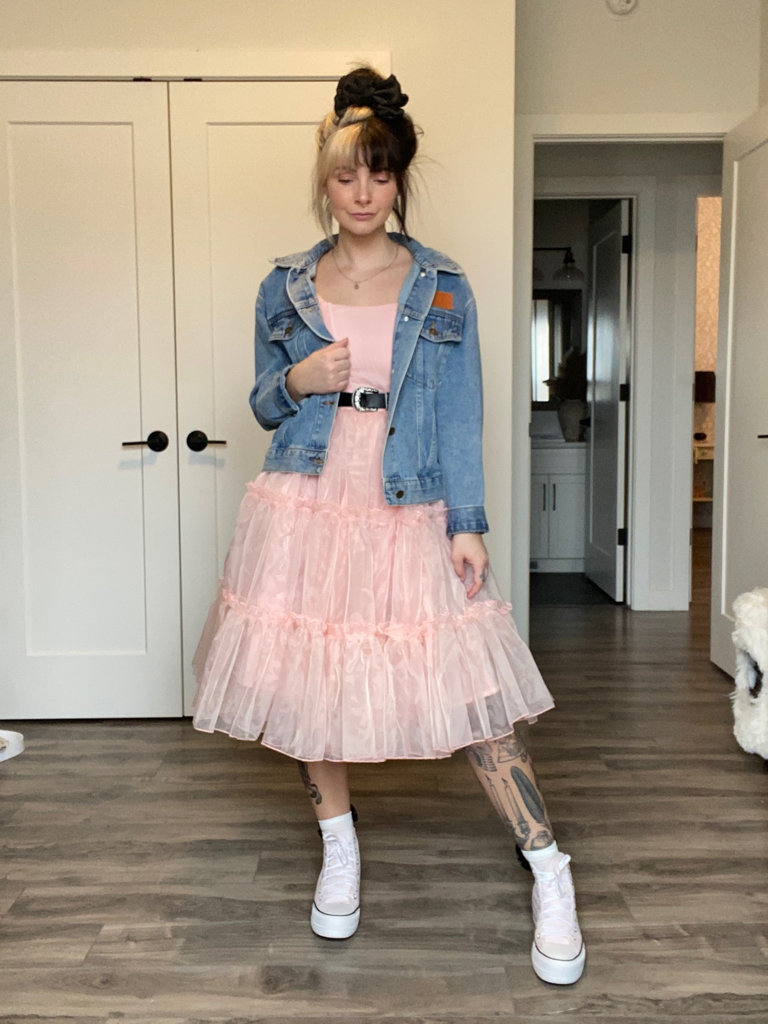 Dress how you want

Dress: wild rose and sparrow
Socks: purchased in Japan

It is so hard to find the exact items when they aren’t supported on LTK!

#LTKSeasonal #LTKstyletip #LTKVideo