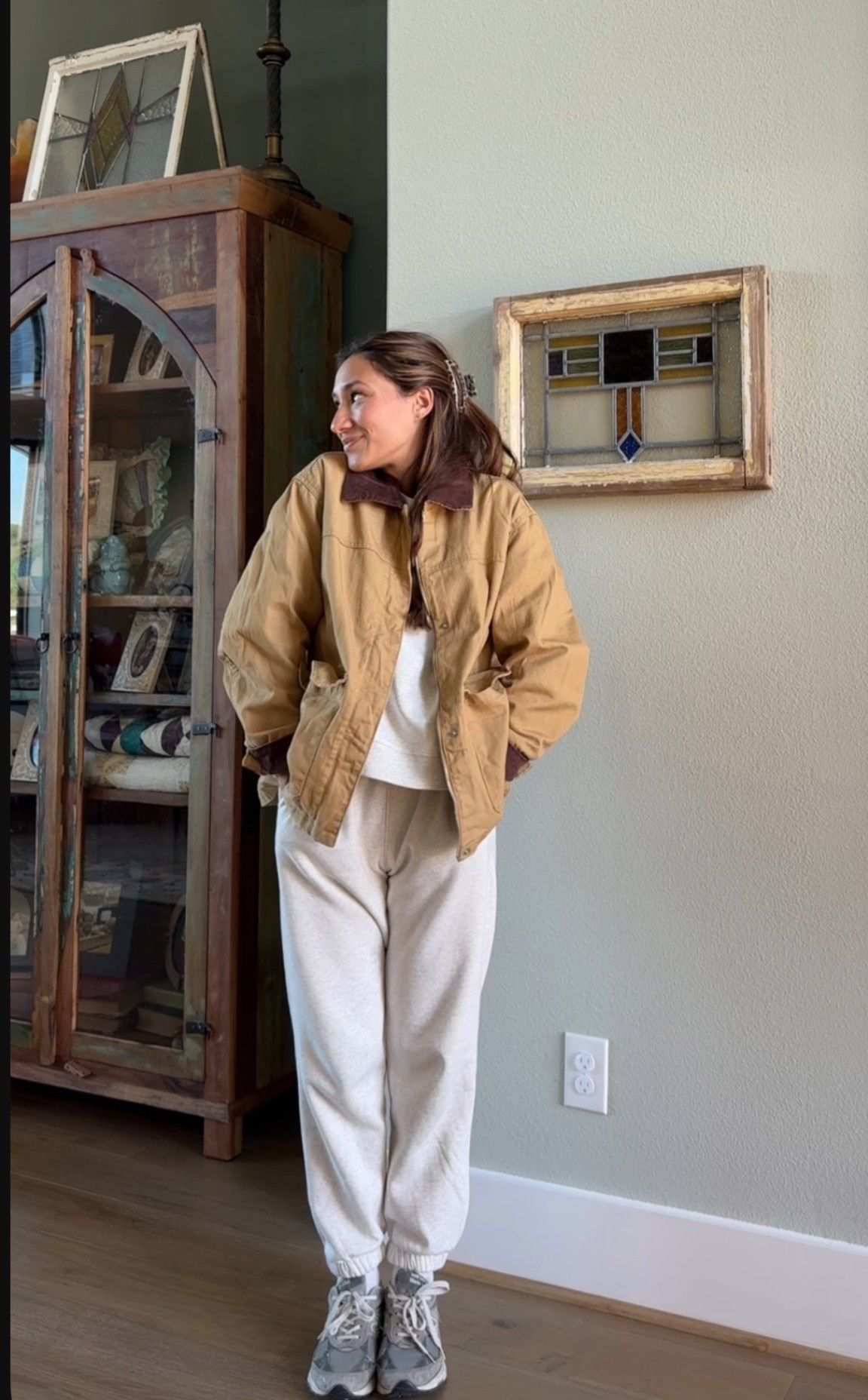 Fall outfit ready! Im loving these barn jackets and with a corduroy collar! 😍 this matching set comes in bunch of different colors as well. Fits tts but I went with a medium crewneck for more oversized feel. 

#LTKSeasonal #LTKPetite #LTKStyleTip


#LTKSeasonal #LTKStyleTip #LTKPetite