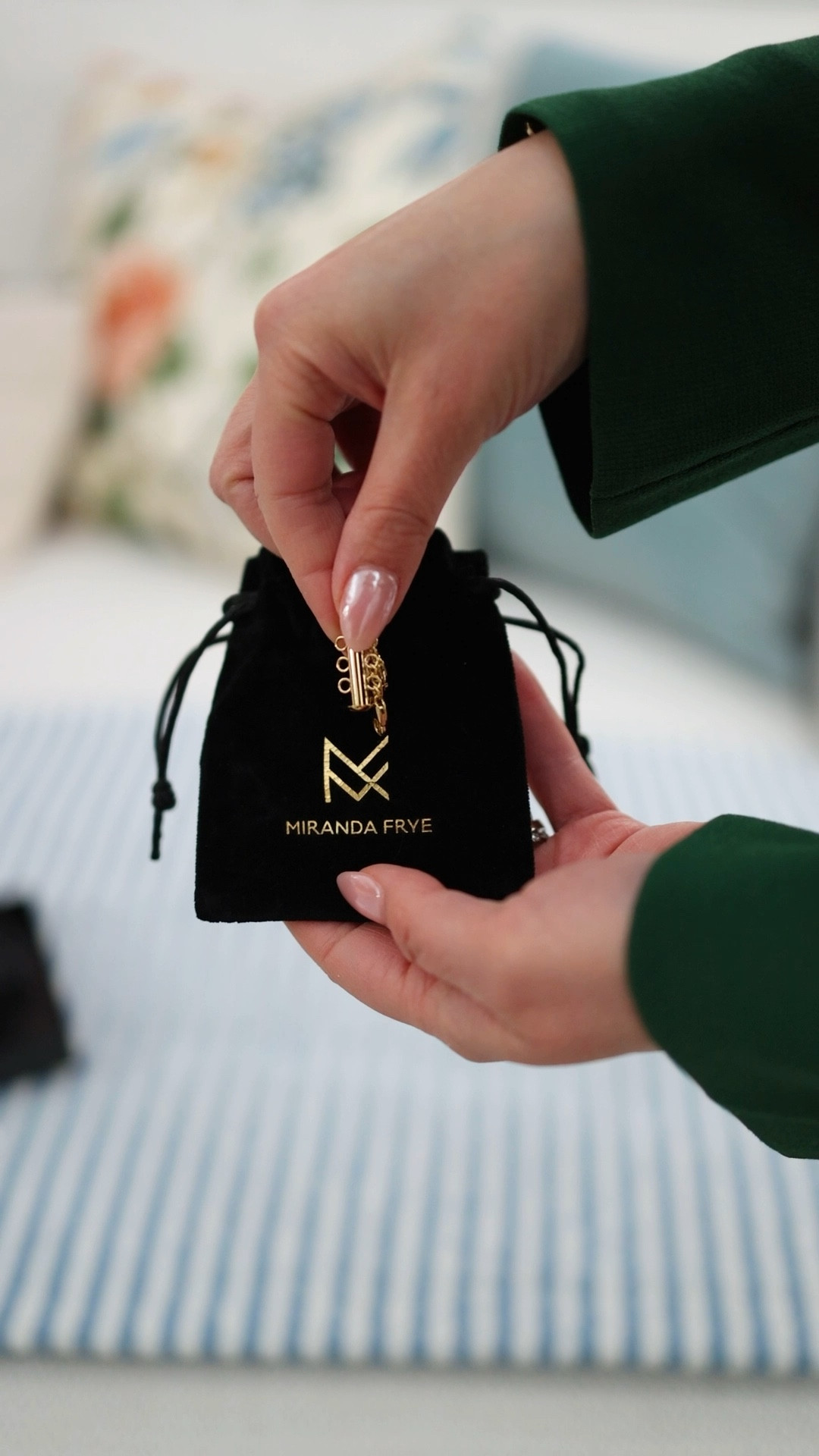 One of the coolest layered necklace hacks I’ve seen. Love this Miranda Frye brilliant tool to make your necklaces look perfect every time. 

Use code JENNIFERLAKE for a discount plus free shipping. 

#LTKstyletip #LTKunder100 #LTKstyletip

#LTKGiftGuide #LTKFind #LTKSeasonal