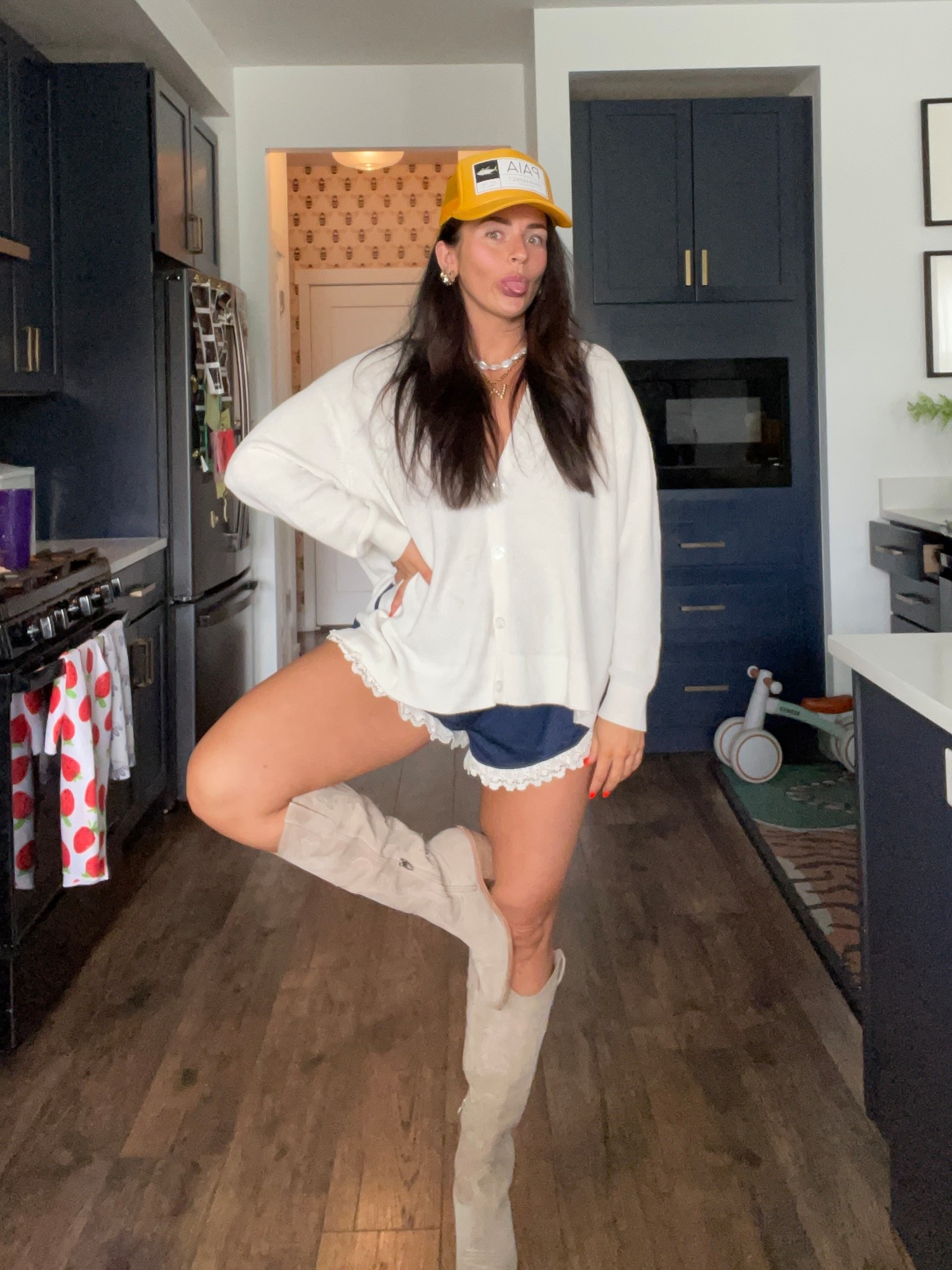 I am wearing M in the mesh shorts! Also code MADI20 works on the necklace website 💖💖