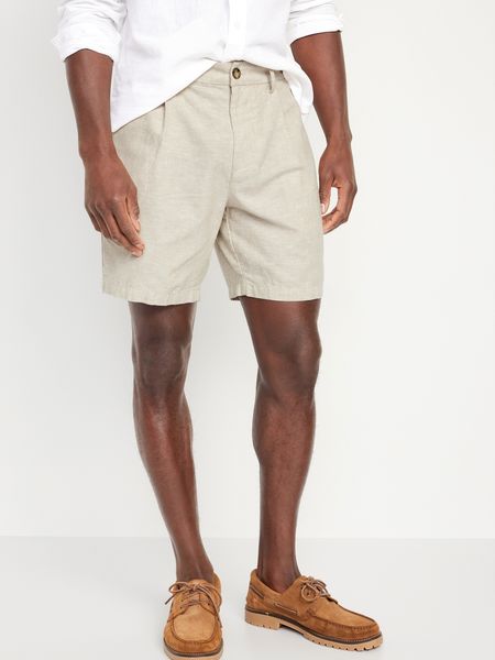 Slim Pleated Chino Shorts -- 7-inch inseam | Old Navy (US)