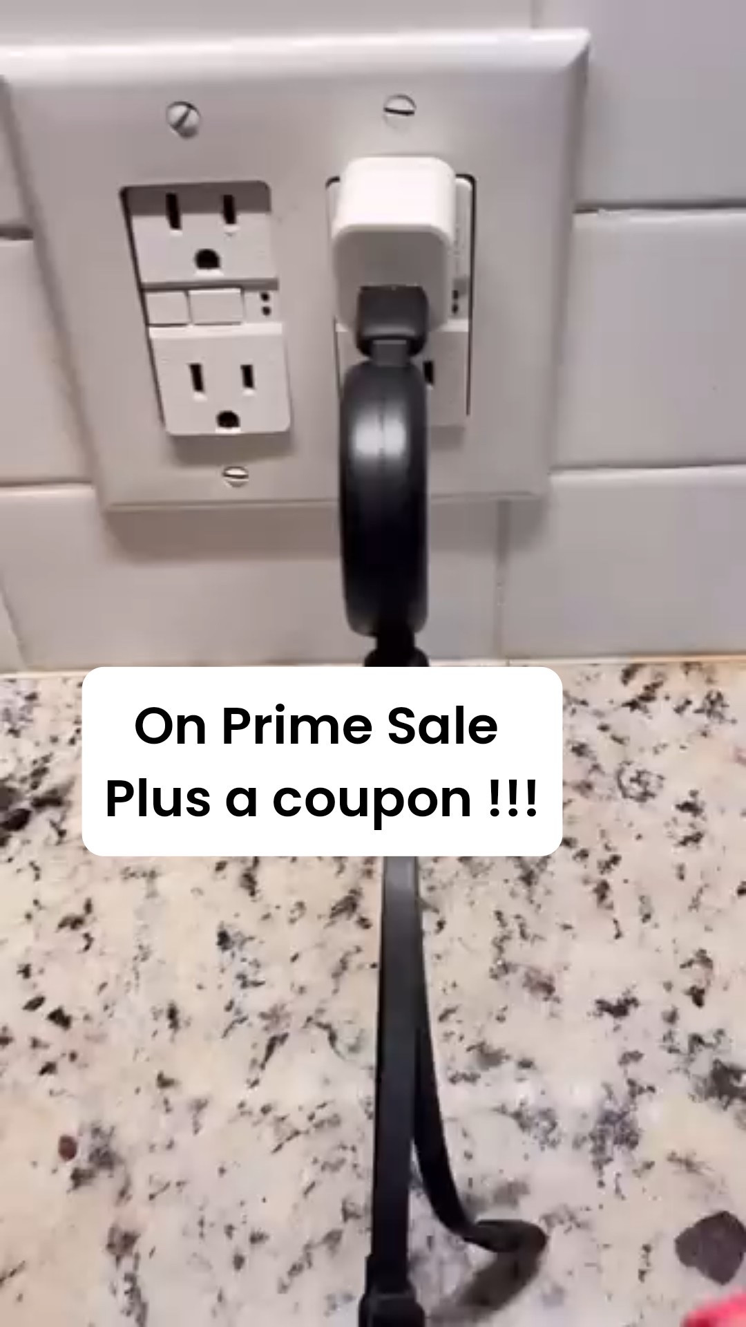 🖤 what’s a girl to do ???? 
Get a retractable charger that’s what she does!! 
📎👉 https://amzn.to/3J2RjEC

⁉️Simply Comment “SHOP”
For this to be yours…. ( in your DM) 
 🏁links to your DM will ONLY arrive IF you are following me ! (Insta rules not creators) thank you for choosing me 

📣Disclaimer: As an affiliate creator, I earn a small commission through @mavelyapp

#LTKSaleAlert #LTKTravel #LTKHome