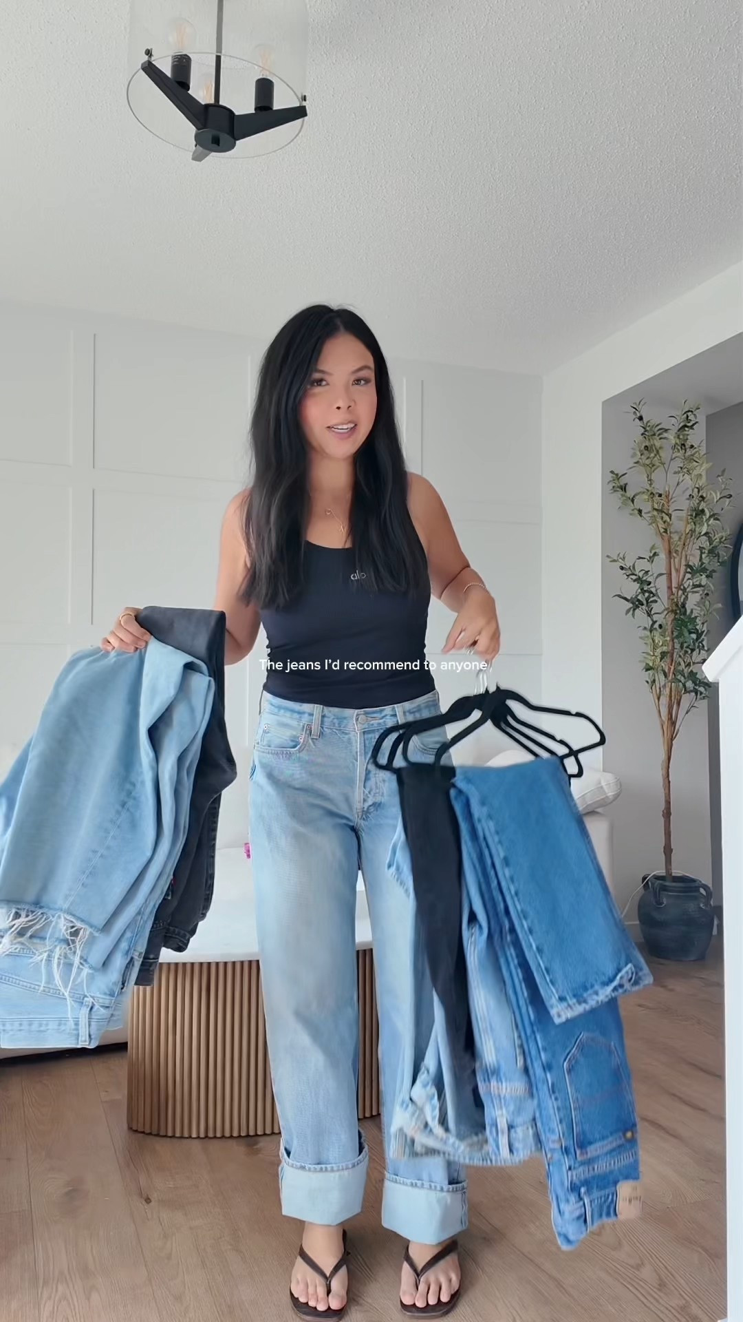 Denim I will always recommend. #denim #agolde #dynamite #barreljeans 

#LTKstyletip #LTKjeans #LTKFashionMonth