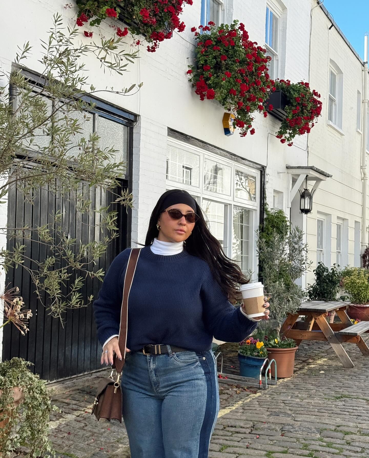 A crisp autumn morning in London 🍂☕️

#LTKSeasonal #LTKMidsize