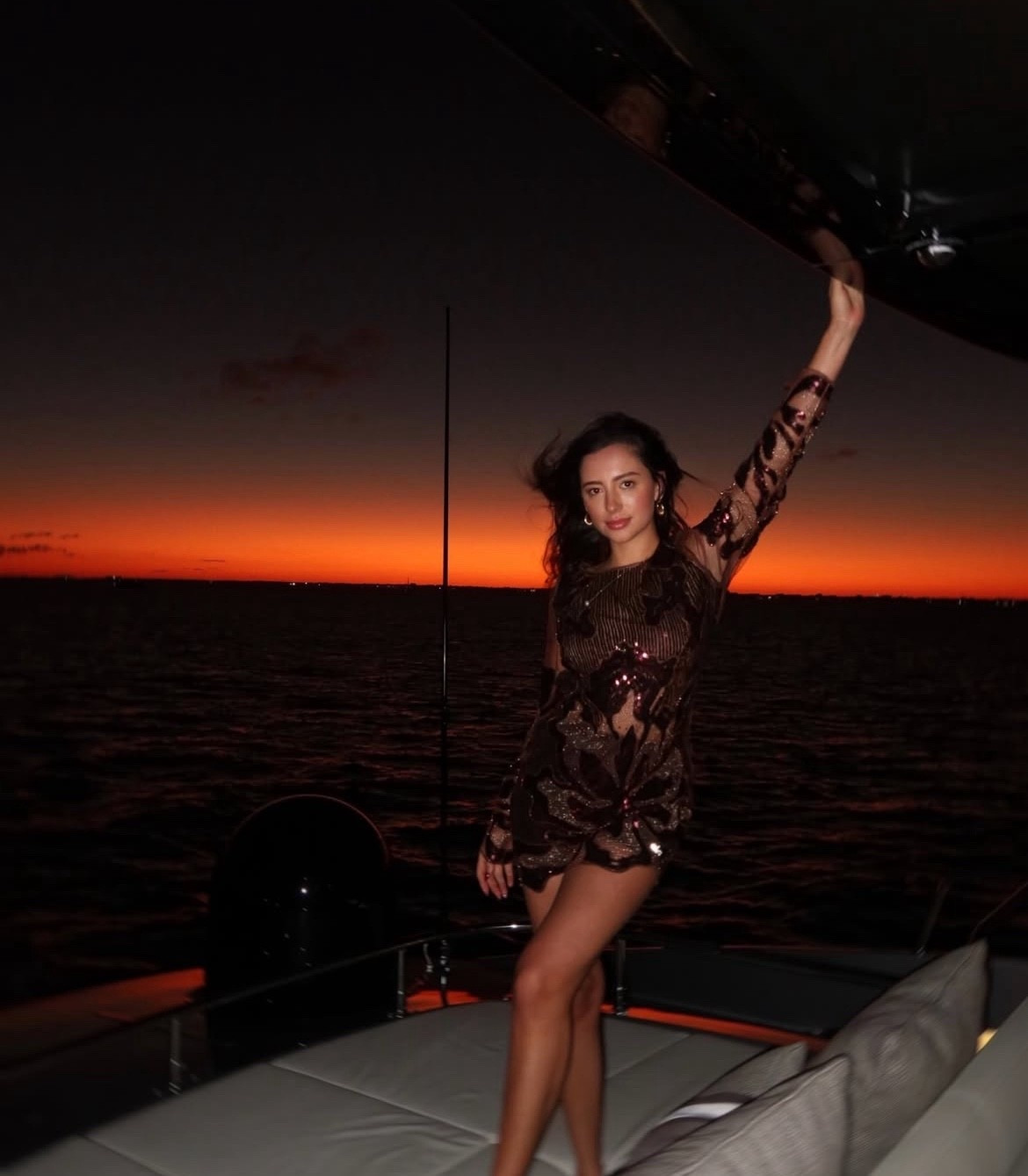 Comfy & cute in my favorite short brown dress. Summer yacht vibes only 🤎⛵️☀️

#LTKdayinmylife #LTKTravel #LTKootd