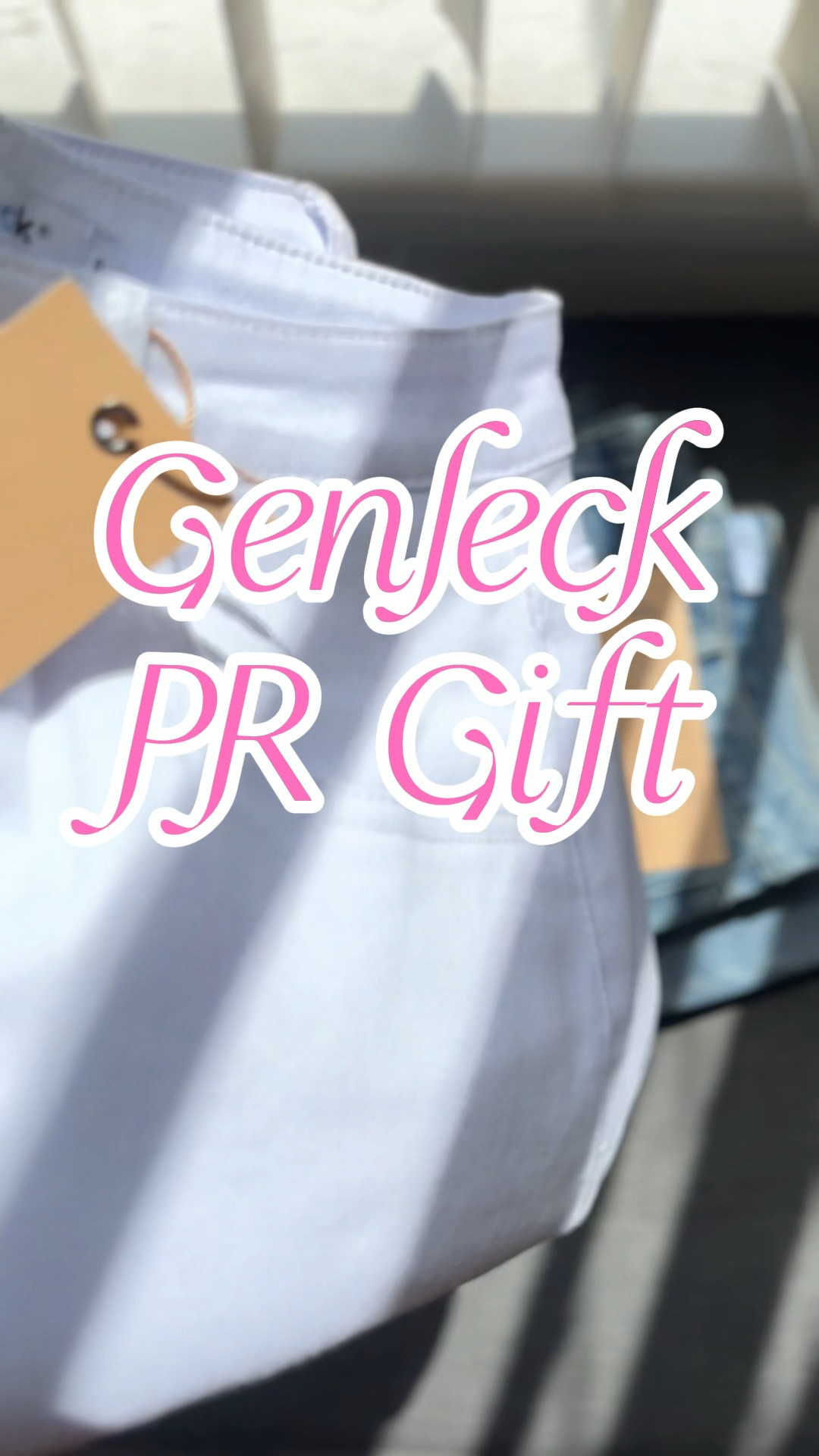 Genleck jeans
White jeans 
Wide legged jeans 
White wide legged jeans 
Y2K style 
Y2K jeans 
Boyfriend jeans 
Bell bottom jeans 
All white outfit

#LTKootd #LTKWorkwear #LTKgrwm