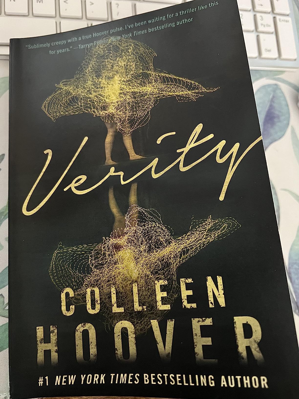 Verity     Paperback – October 26, 2021 | Amazon (US)