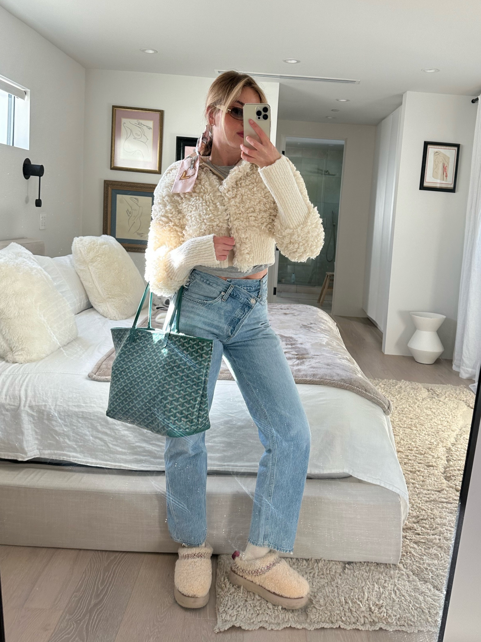 Day 27/30 of recreating outfits from What People Are Wearing!

#LTKSeasonal #LTKGiftGuide #LTKCyberWeek