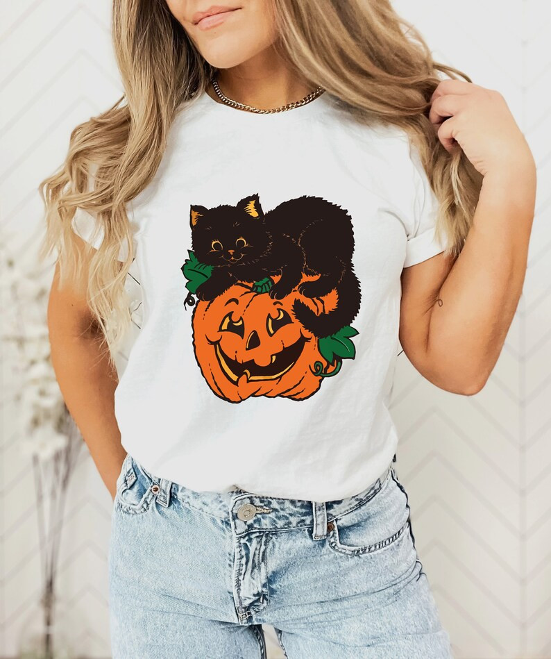Black Cat Pumpkin Tshirt, Fall Shirt, Halloween Shirt, Black Cat Halloween Tshirt, Vintage Hallow... | Etsy (US)