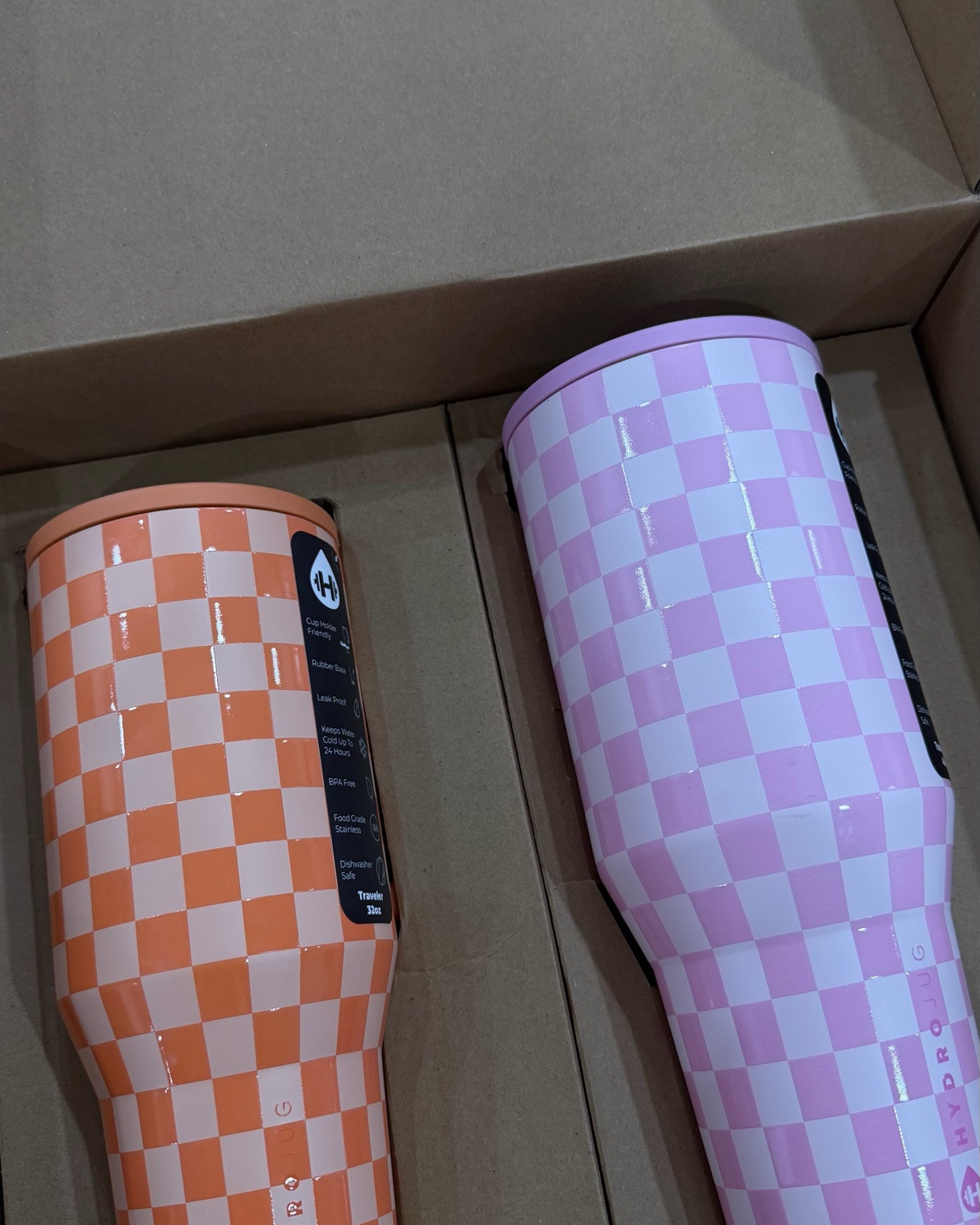 The new checkered print @HydroJug just dropped at @dickssportinggoods today!! These won’t last long! 💧

#LTKfoodie #LTKActive #LTKfitnessgoals
