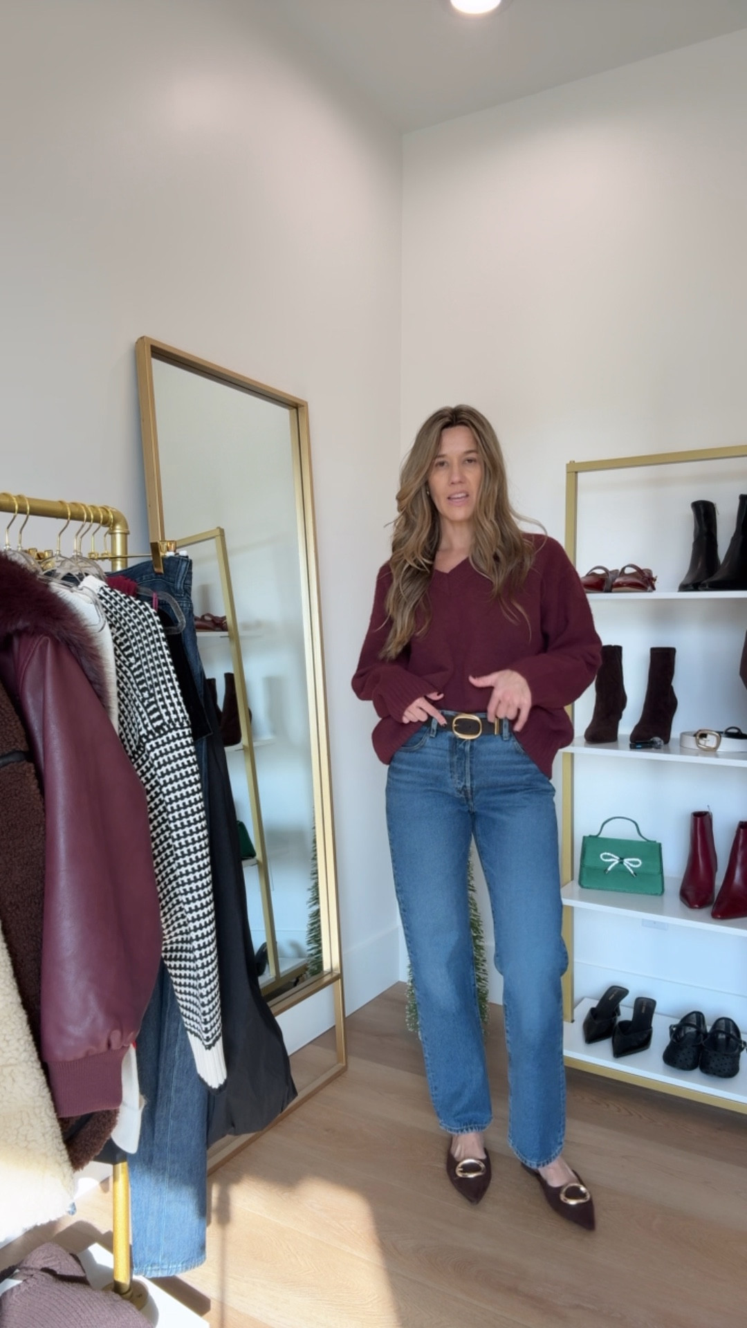 LEVI'S 👖 30% off sitewide! ❤️ thru 12/11 - Christmas gifts - 80s mom jeans - holiday party - baggy jeans 
Kitten heels or flats?
Flats sized up 1/2

#LTKSaleAlert #LTKSeasonal #LTKOver40