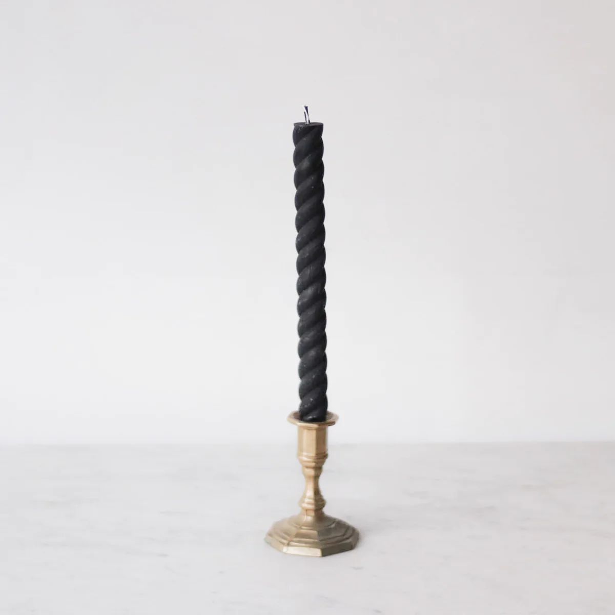 Pair of Twist Beeswax Tapers | Elsie Green US