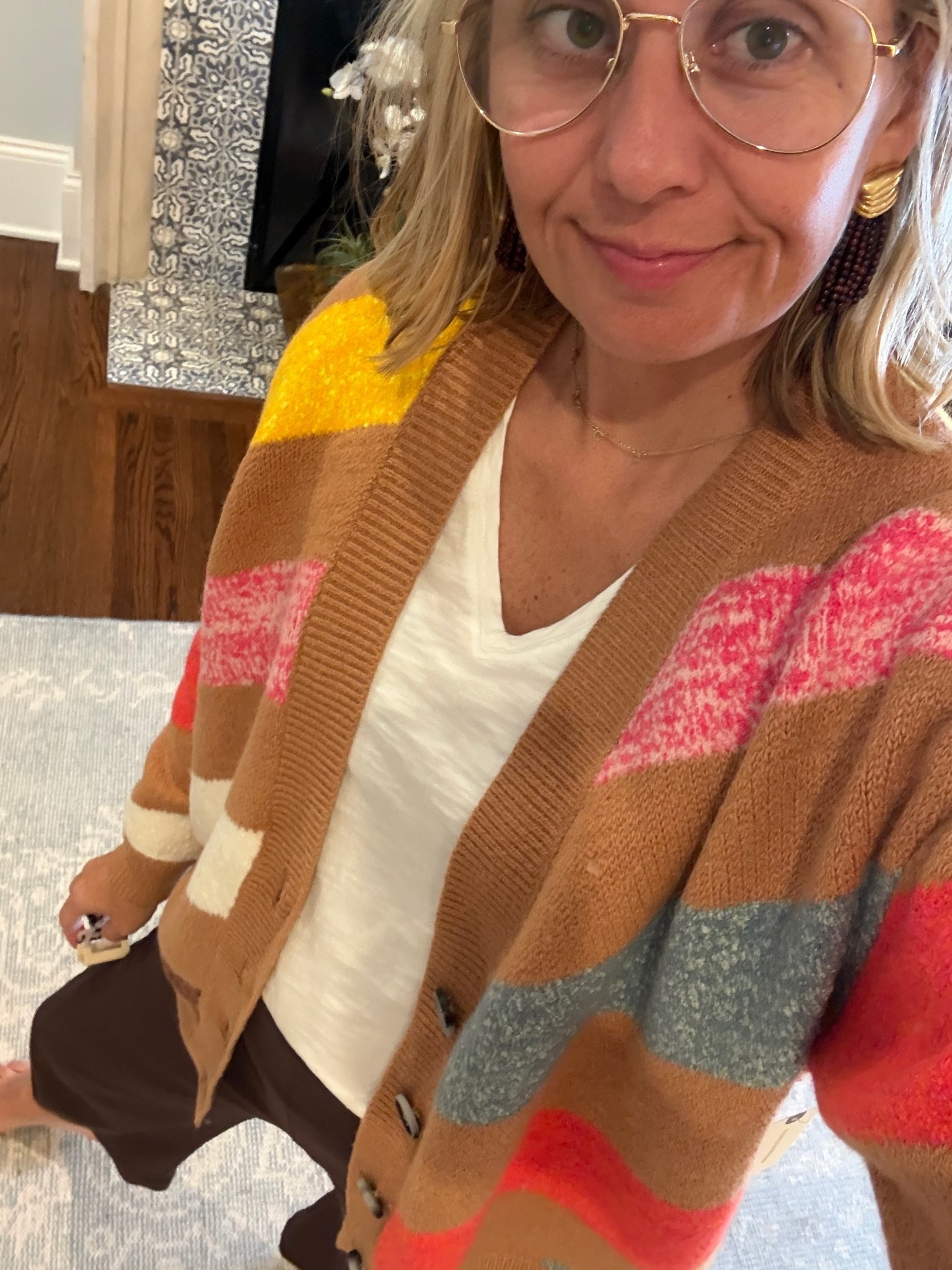 I’m just over here obsessing over my new cardigan!
Tee & Cardigan - xs
Pants - 4P

Codes- 
Lilla P - CMLP15