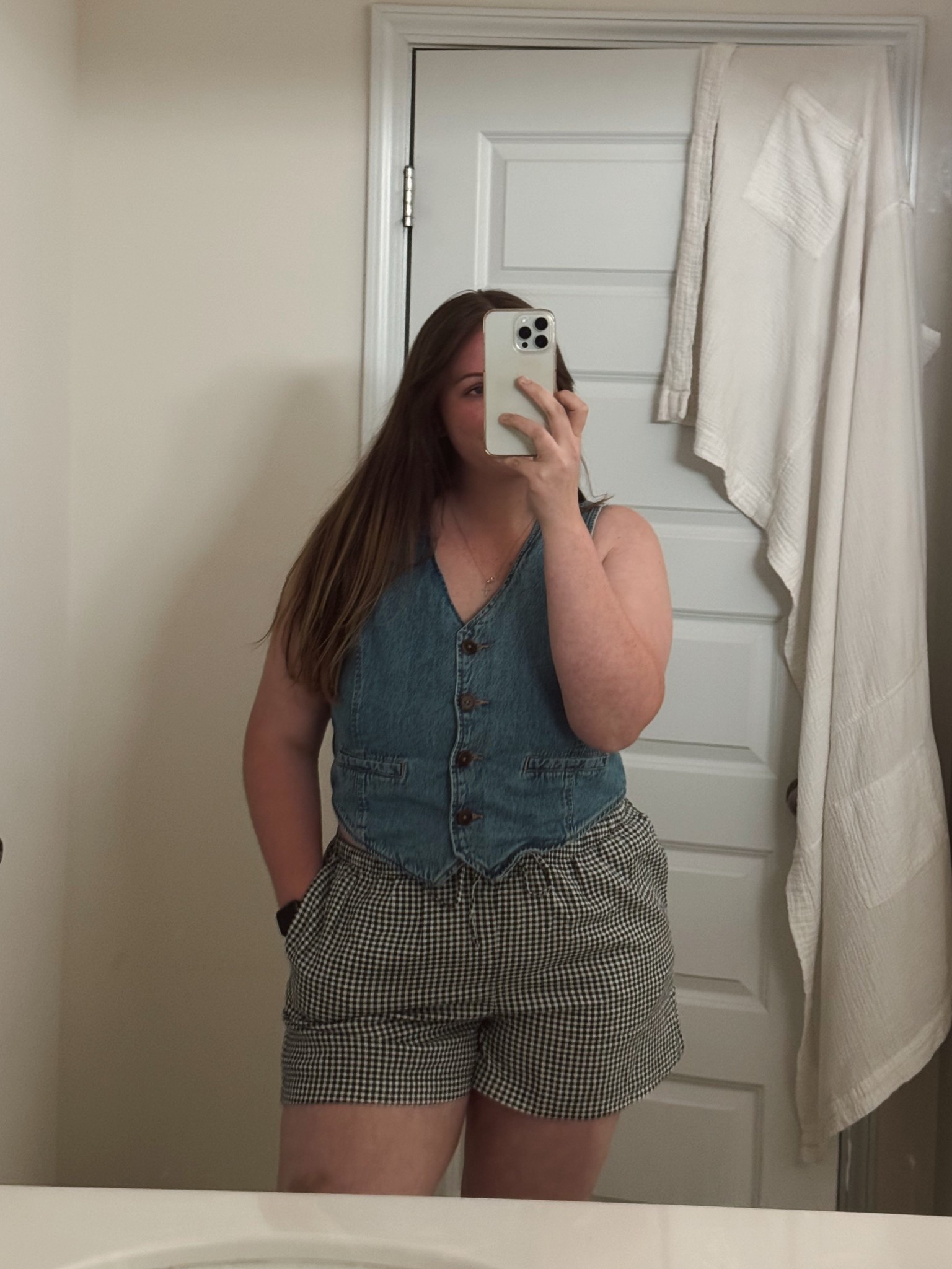 Old navy top and target bottoms ! I could have sized down in the shorts 

#LTKSaleAlert #LTKFindsUnder50 #LTKMidsize